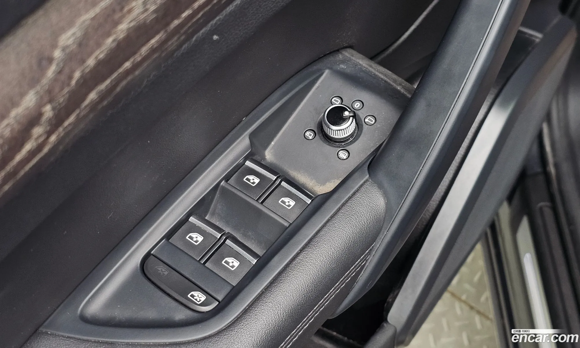 Audi Q5 2023 WAUZZZFY9P2075855 — 23