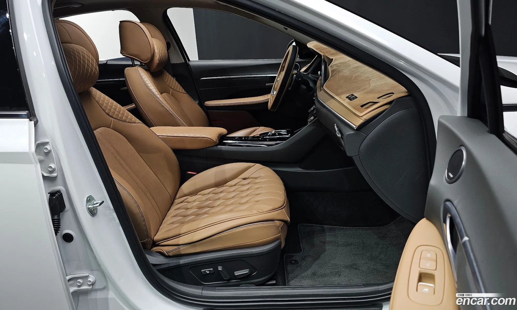 Hyundai Sonata 2019 KMHL3412BLA077204 — 19