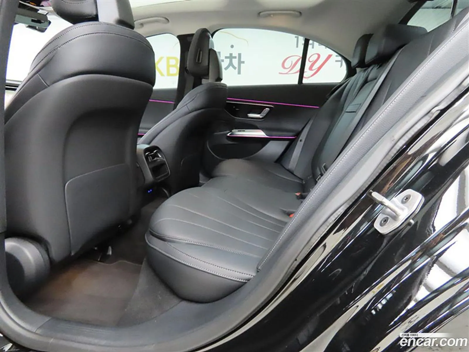 Mercedes-Benz E-Class W214 2025 — 14