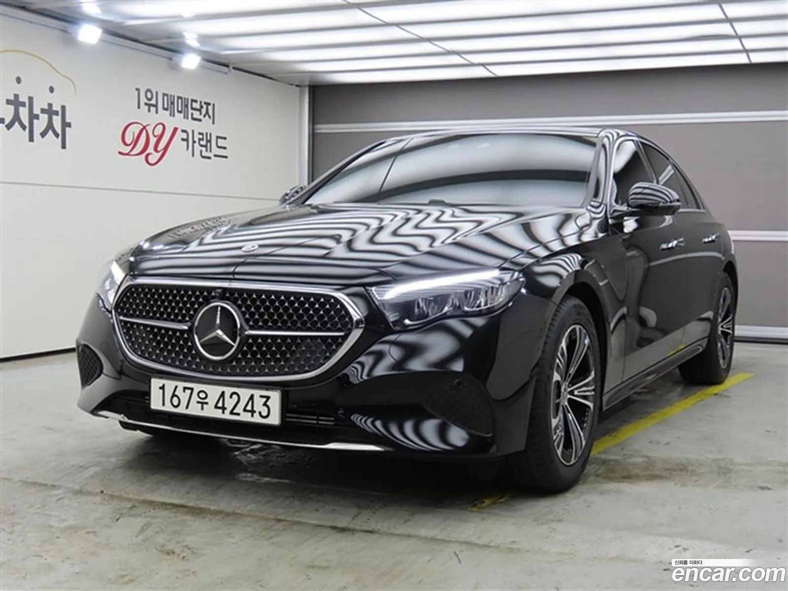 Mercedes-Benz E-Class W214 2025 — 15