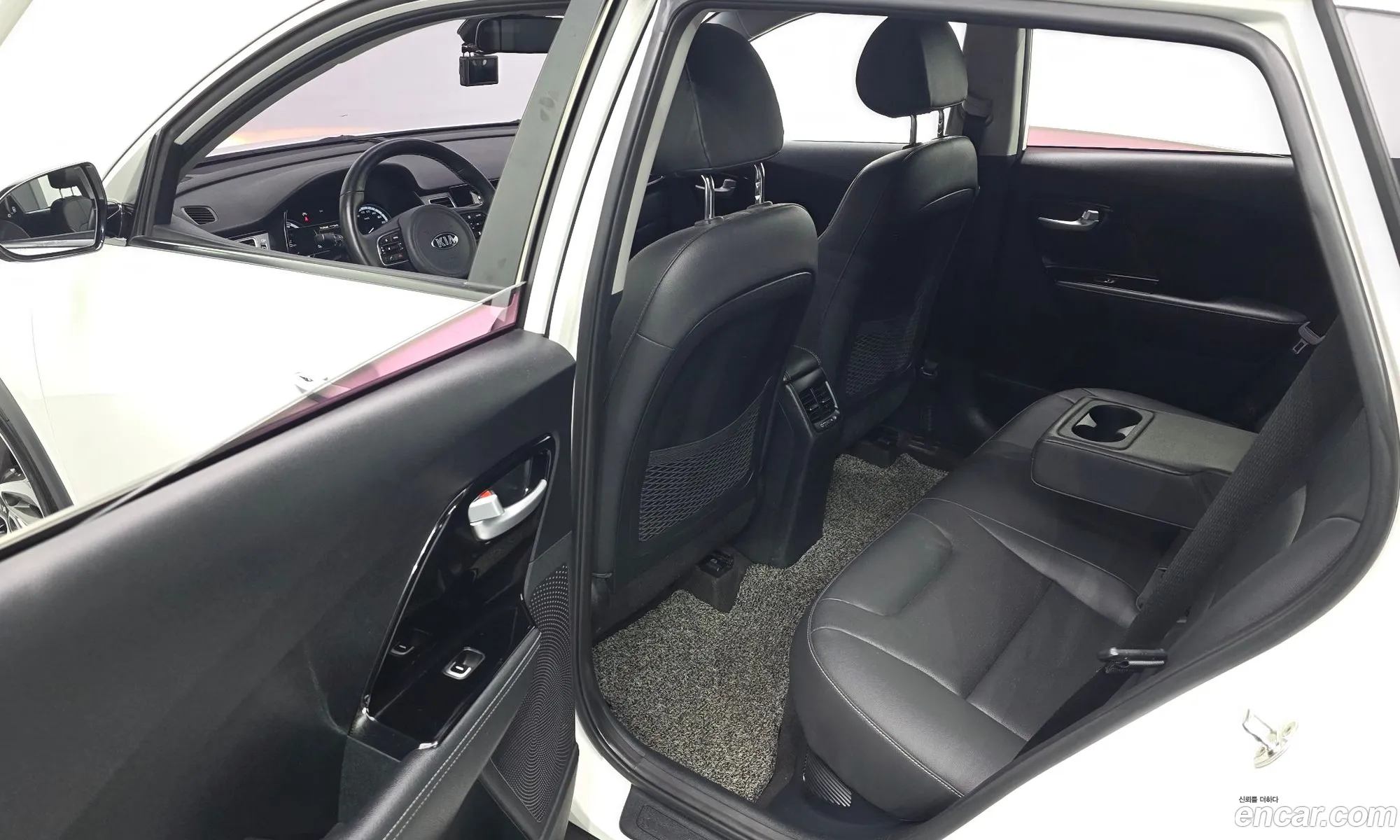 Kia Niro 2017 — 9