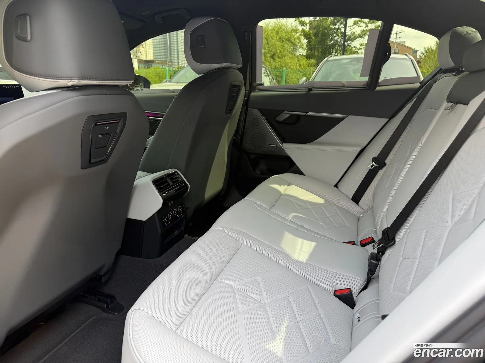 BMW 5 Series 2026 — 5