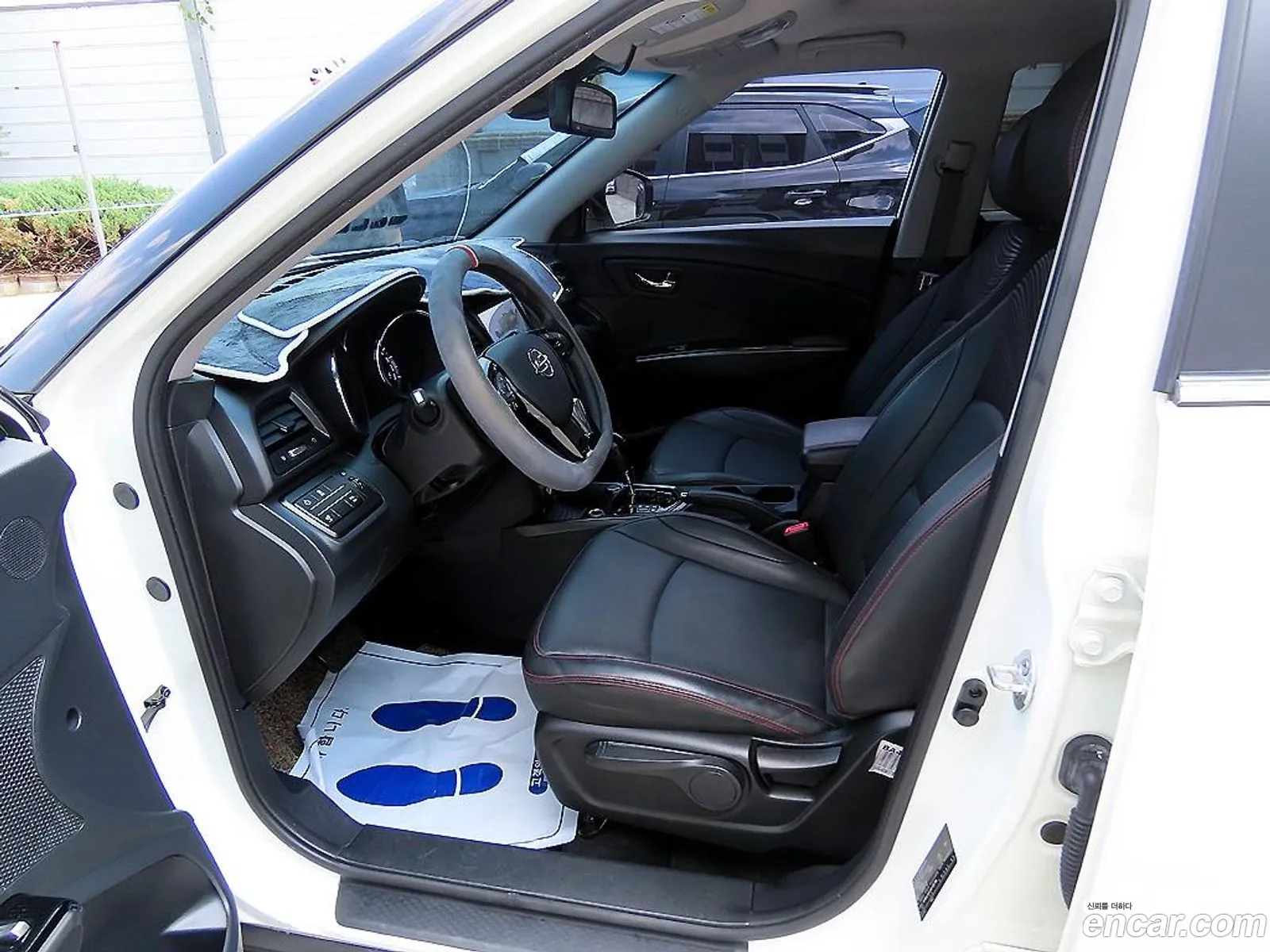 KG Mobility (SsangYong) Tivoli Air 2017 — 14