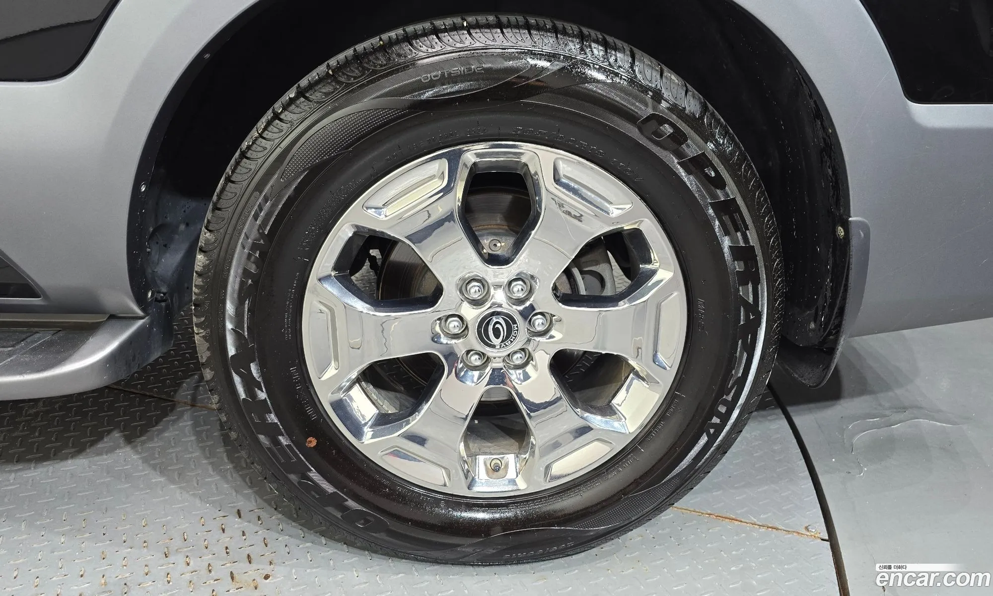 Kia Mohave 2018 KNAKN814DJA183617 — 17
