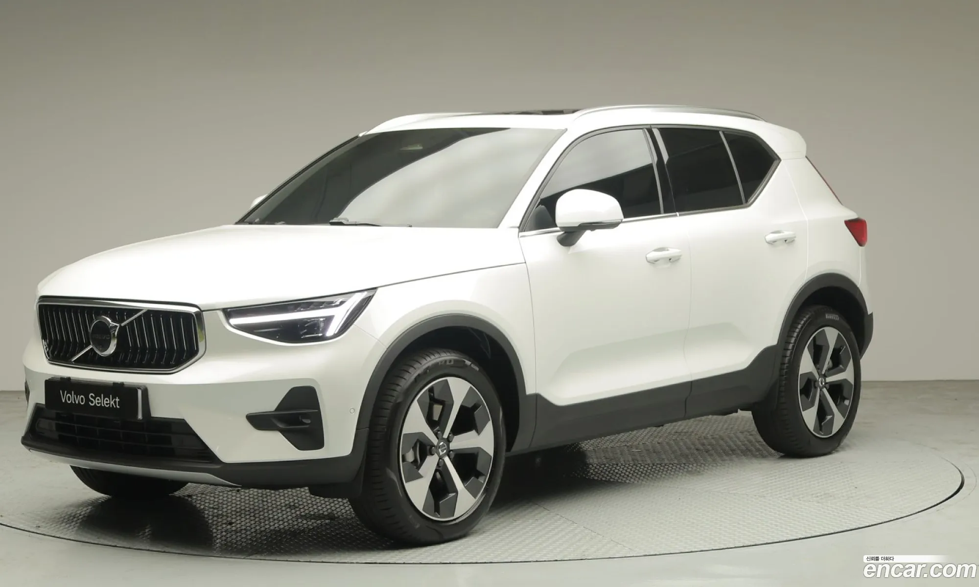 Volvo XC40 2025 — 18