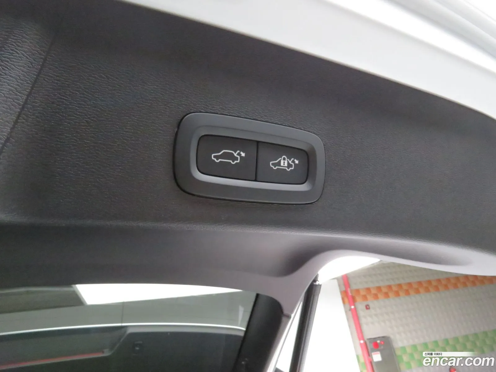 Volvo XC40 2025 — 19