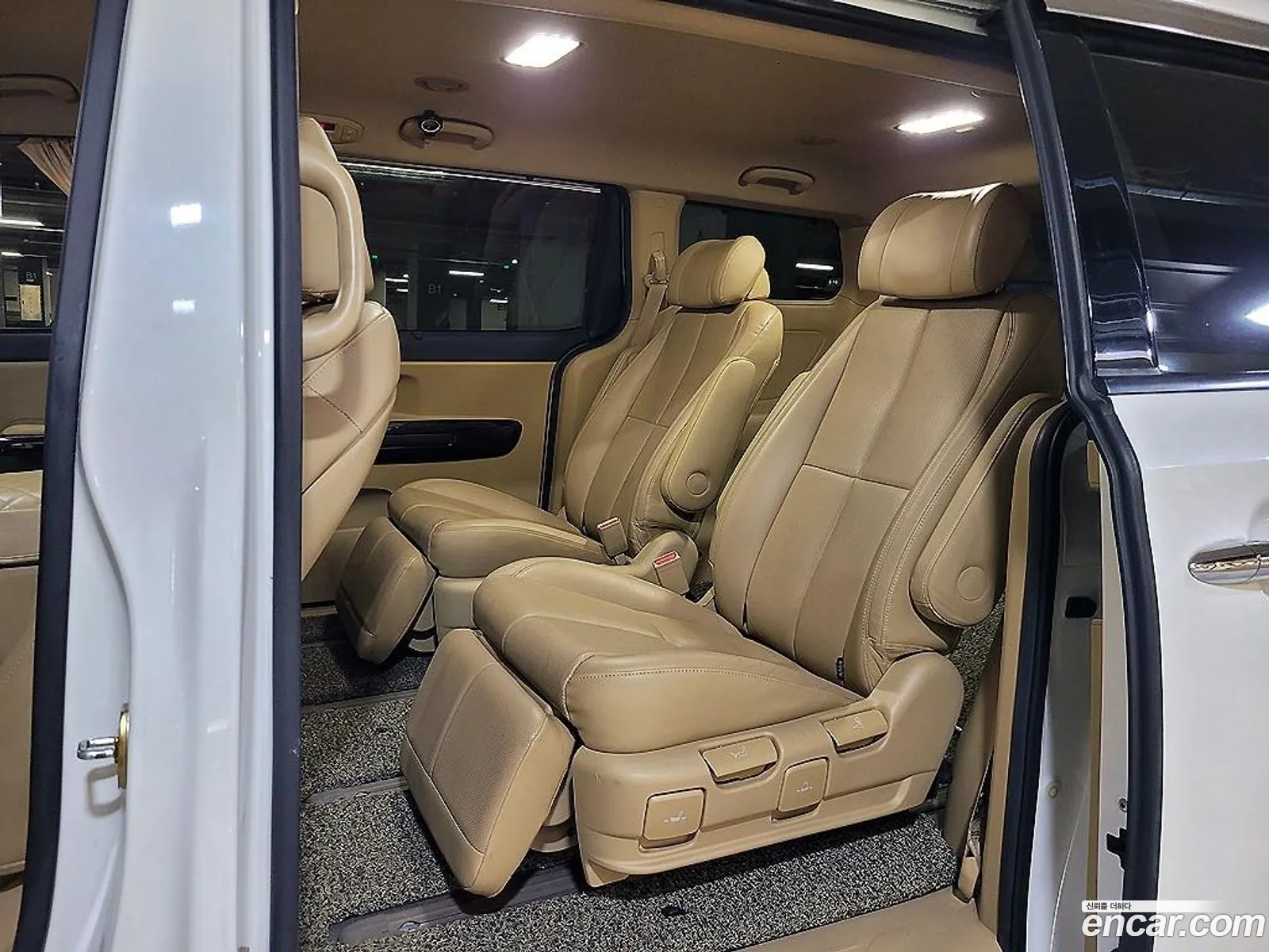 Kia Carnival 2017 — 12
