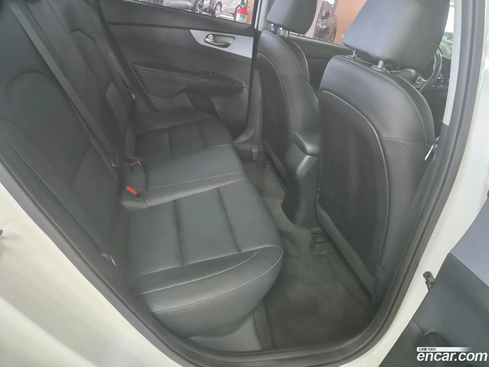 Kia K3 2022 — 12