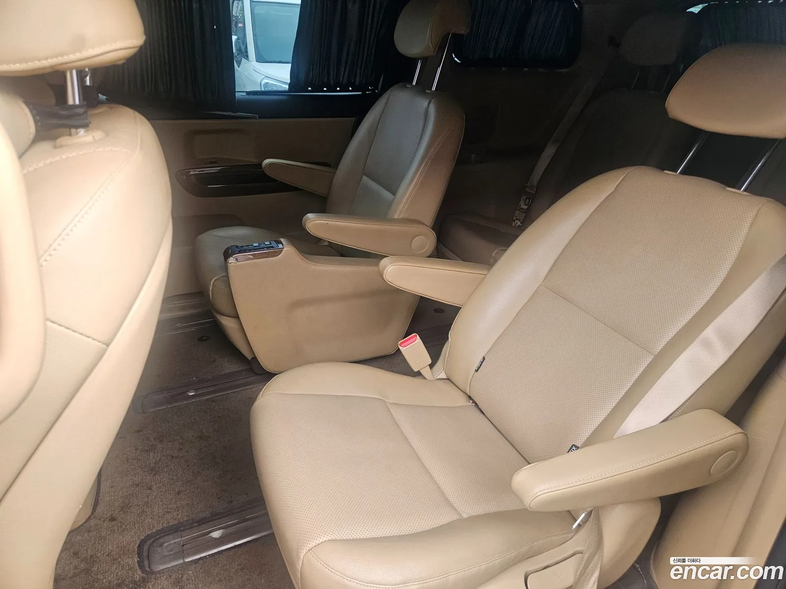 Kia Carnival 2016 — 6