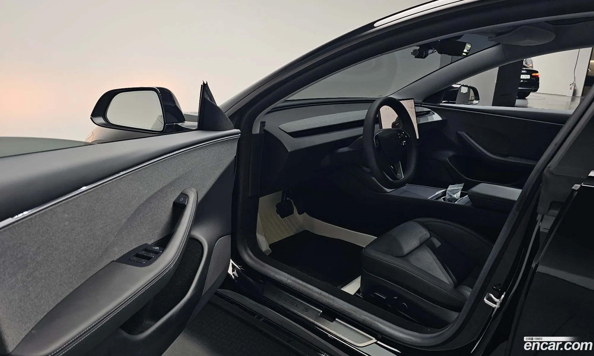 Tesla Model 3 2025 LRW3E7FS7SC606314 — 3