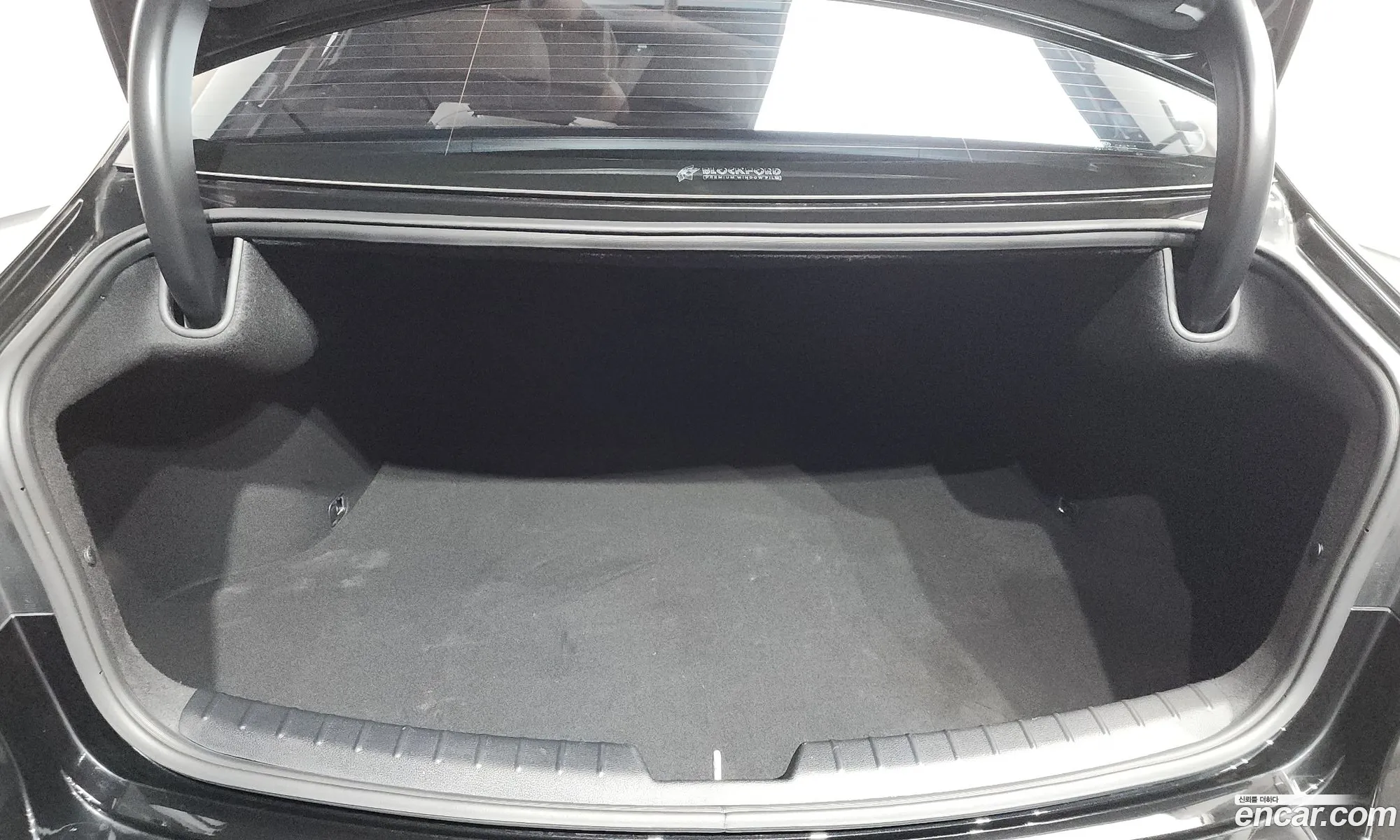 Kia K7 Premier 2019 — 19