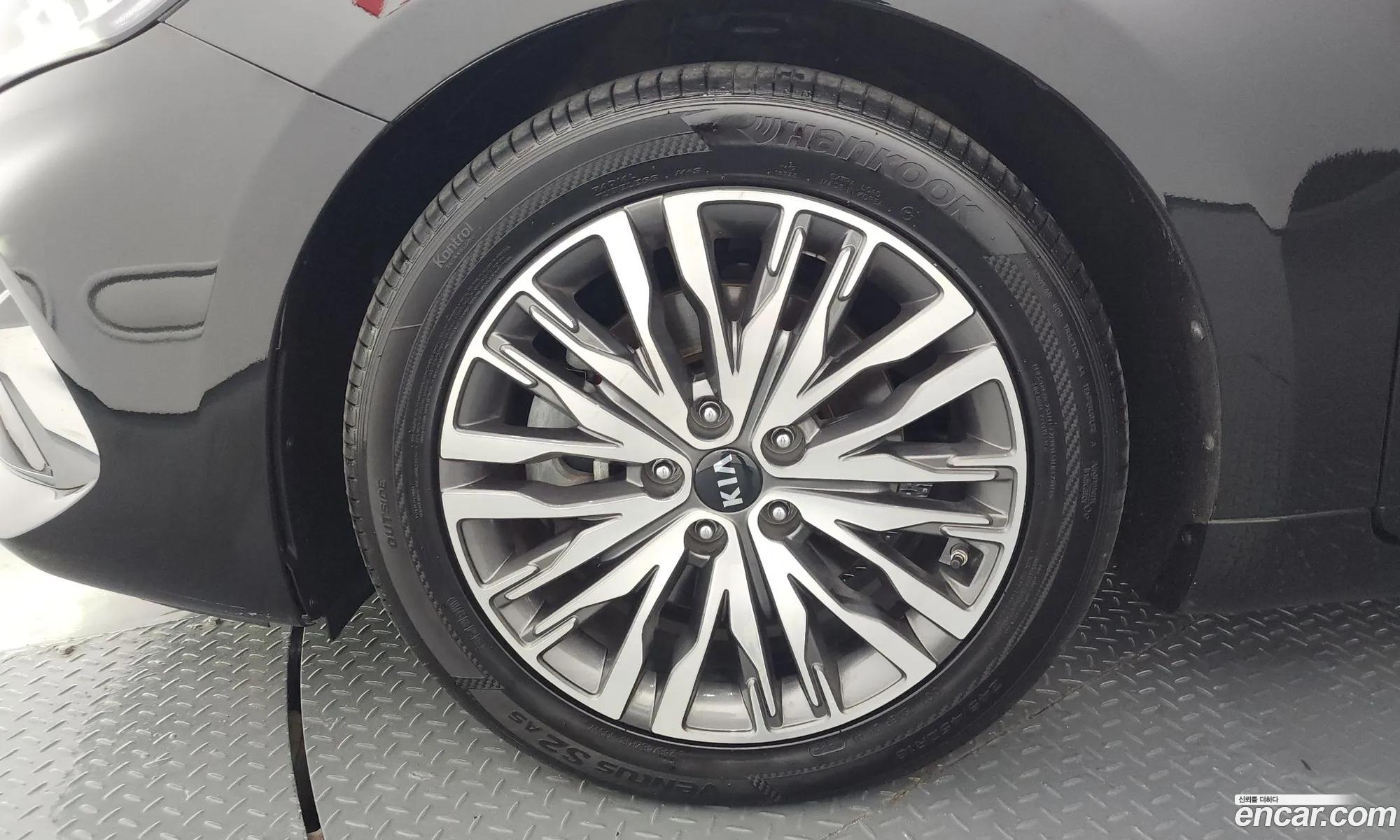 Kia K7 Premier 2019 — 29