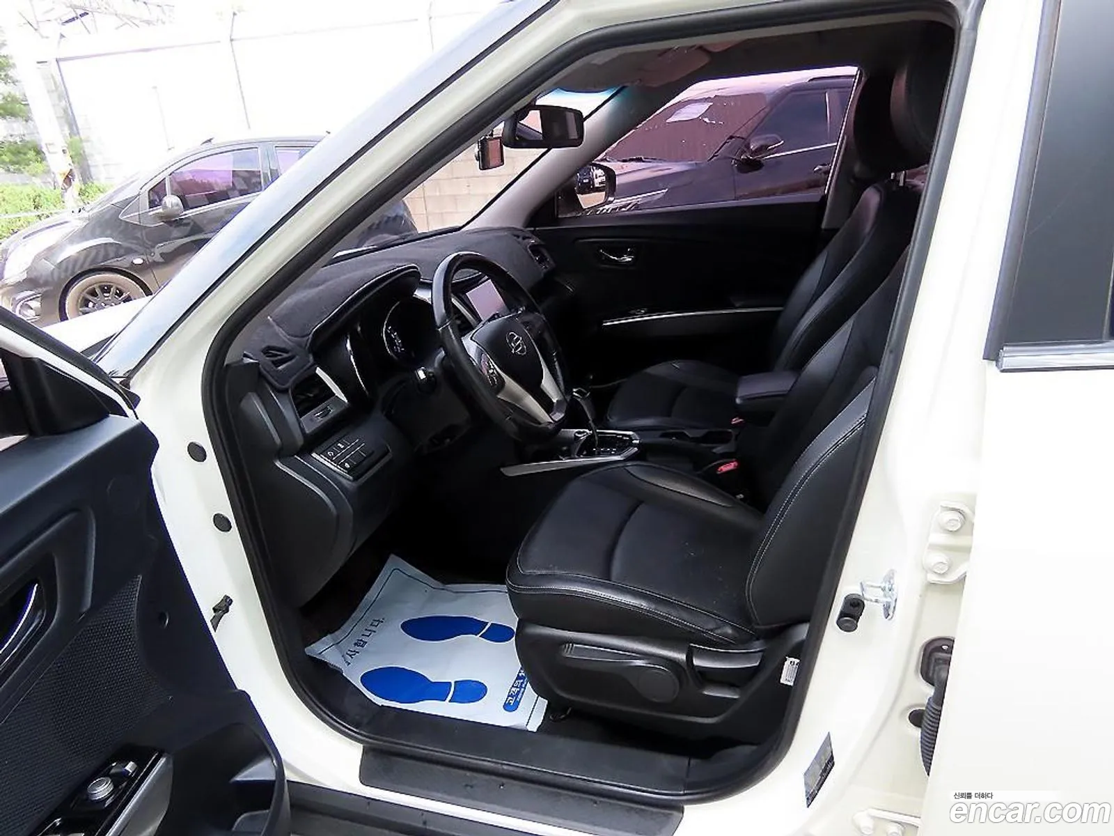 KG Mobility (SsangYong) Tivoli 2015 — 9