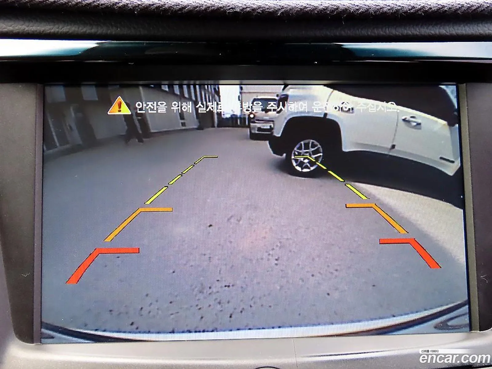 KG Mobility (SsangYong) Tivoli 2015 — 6