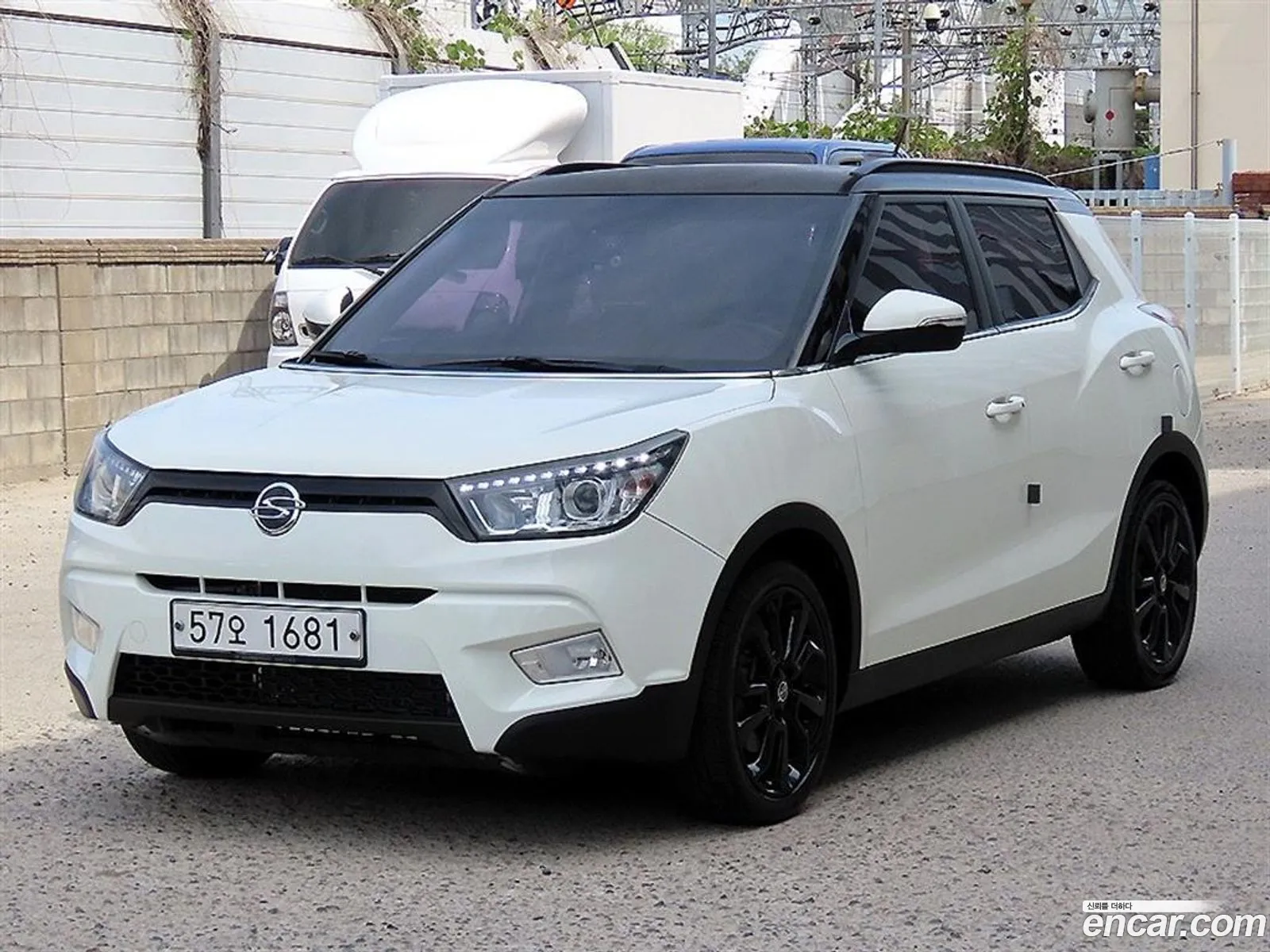 KG Mobility (SsangYong) Tivoli 2015 — 15