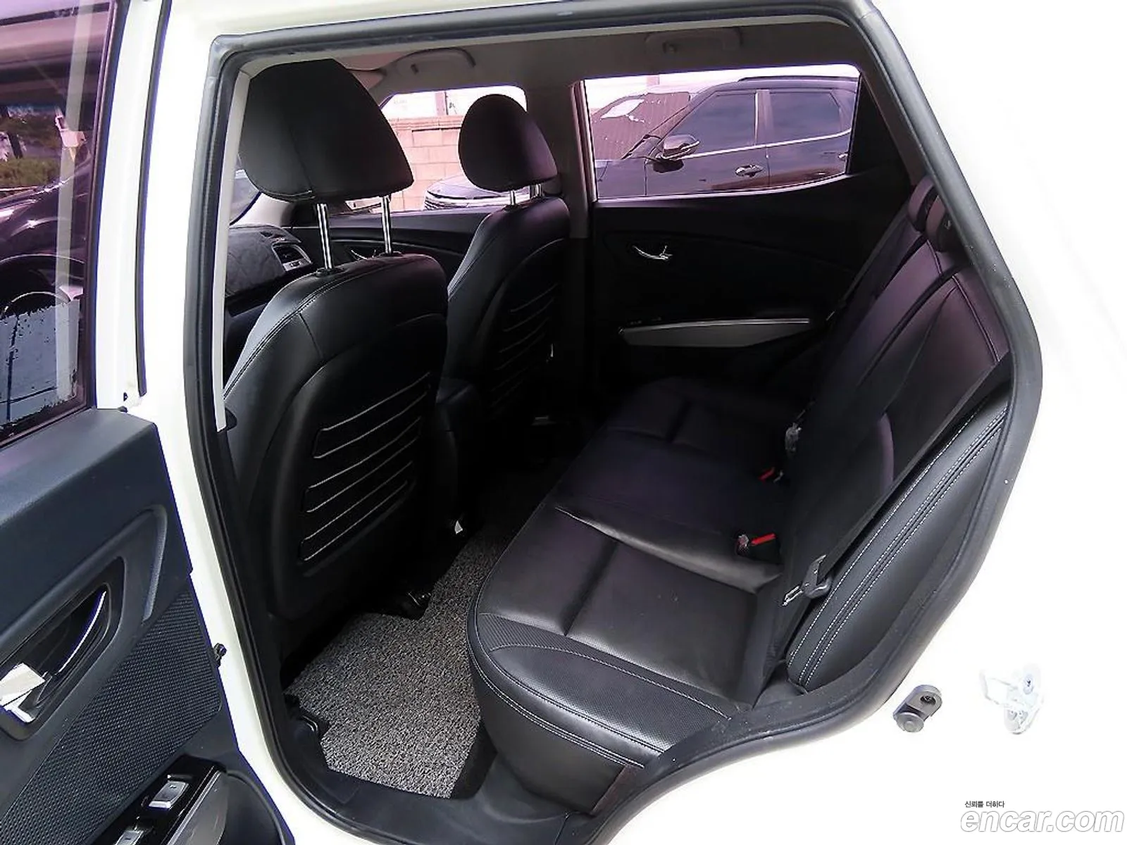 KG Mobility (SsangYong) Tivoli 2015 — 20