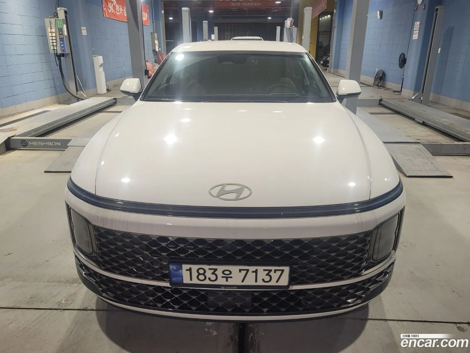 Hyundai Grandeur Hybrid 2023 — 6