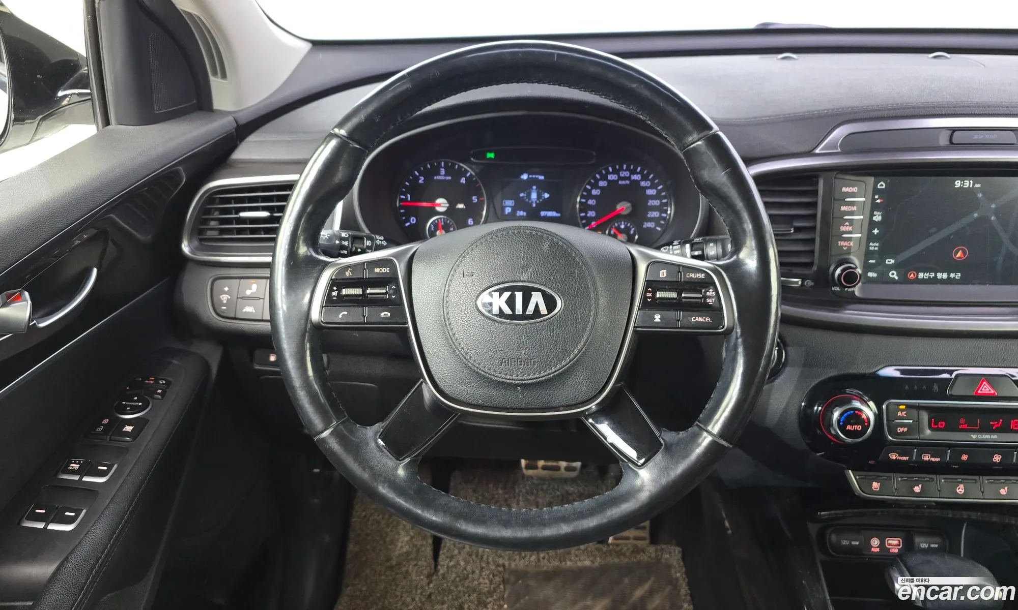 Kia Sorento 2018 KNAPS81BDKA529131 — 17
