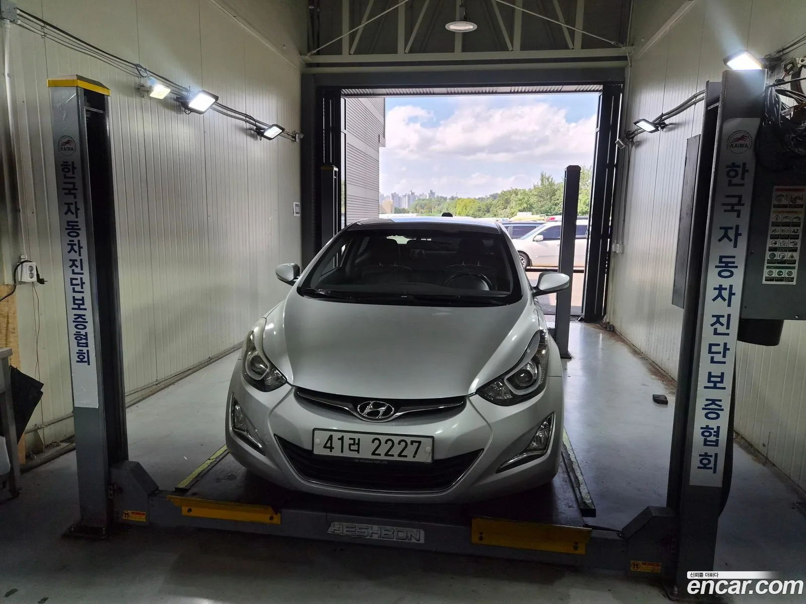 Hyundai Elantra 2014 — 12