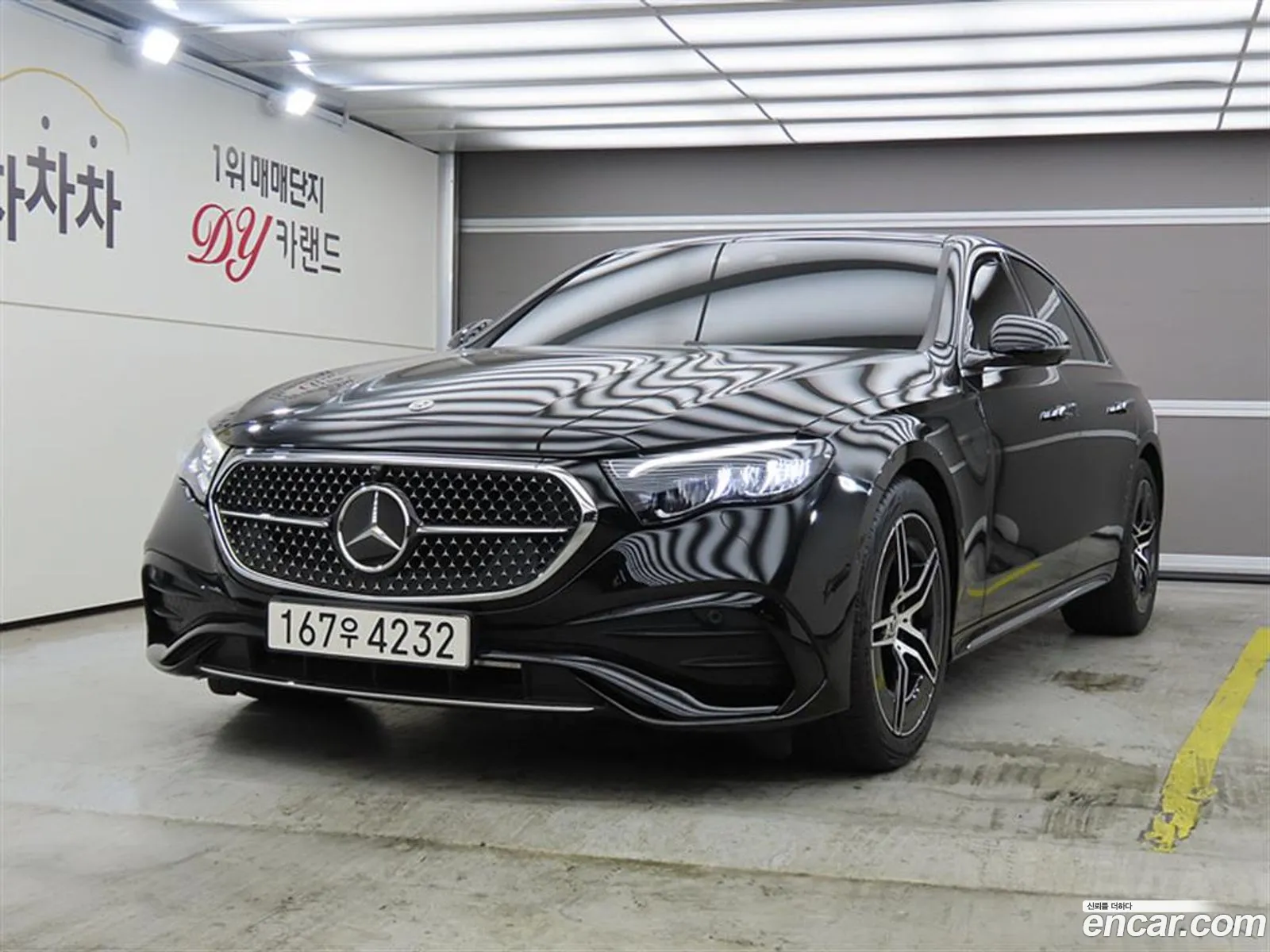 Mercedes-Benz E-Class W214 2025 — 20