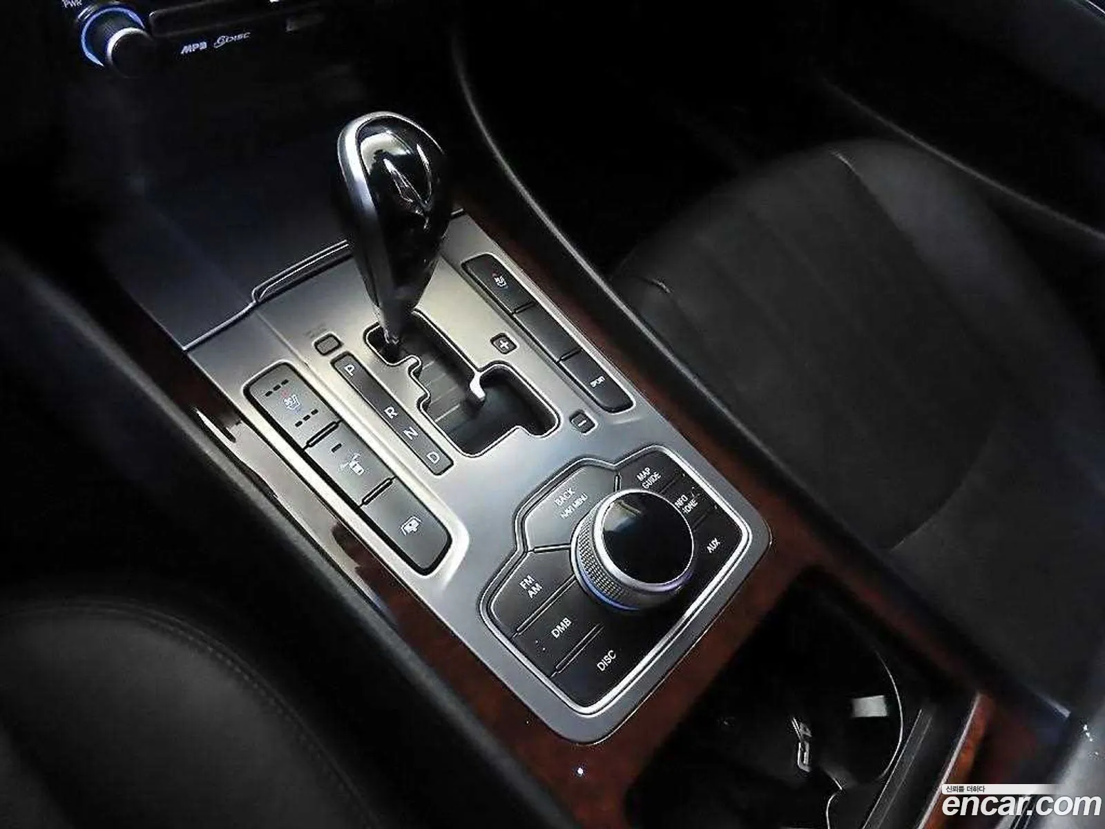 Hyundai Equus 2012 — 10
