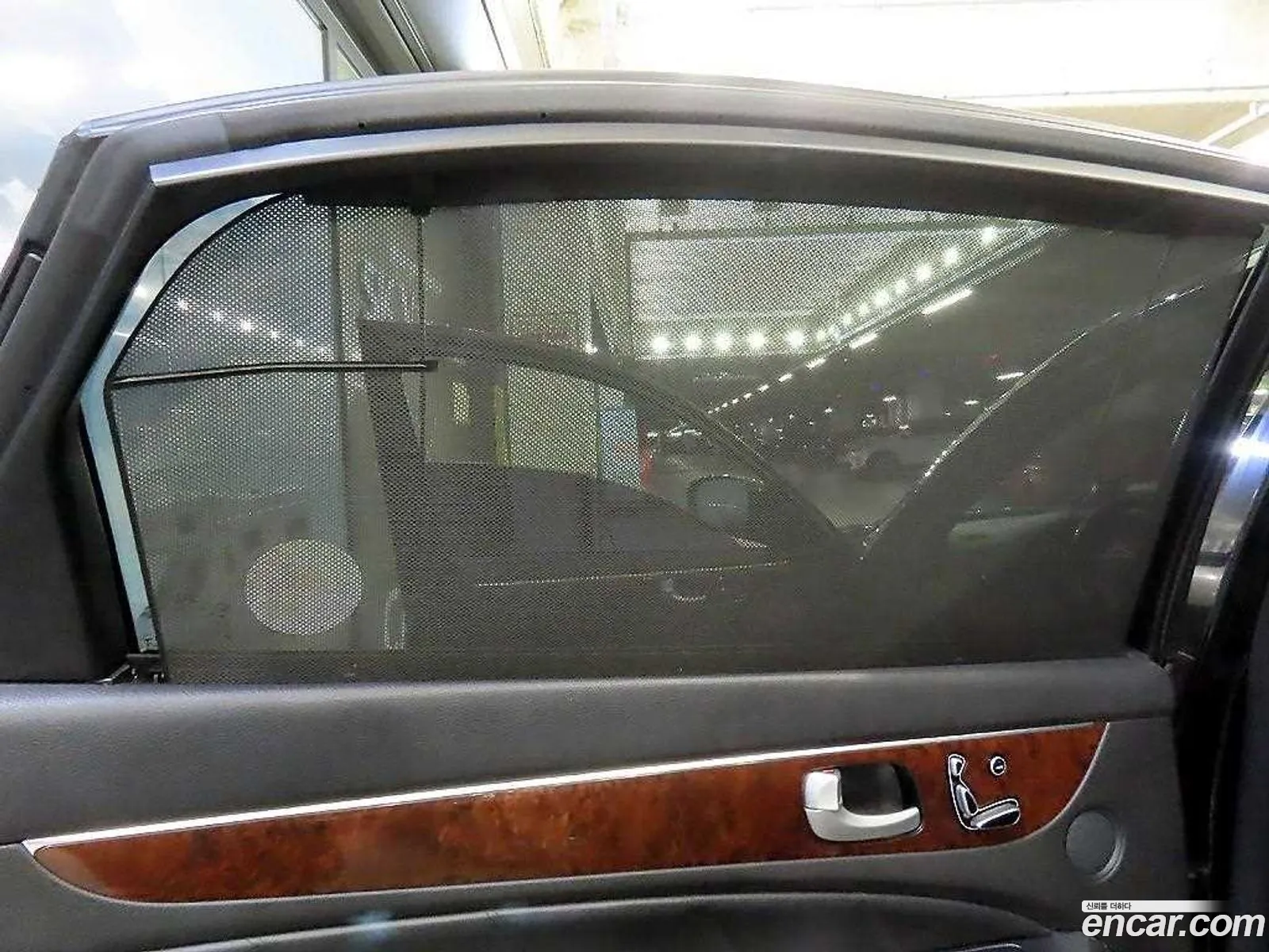 Hyundai Equus 2012 — 14