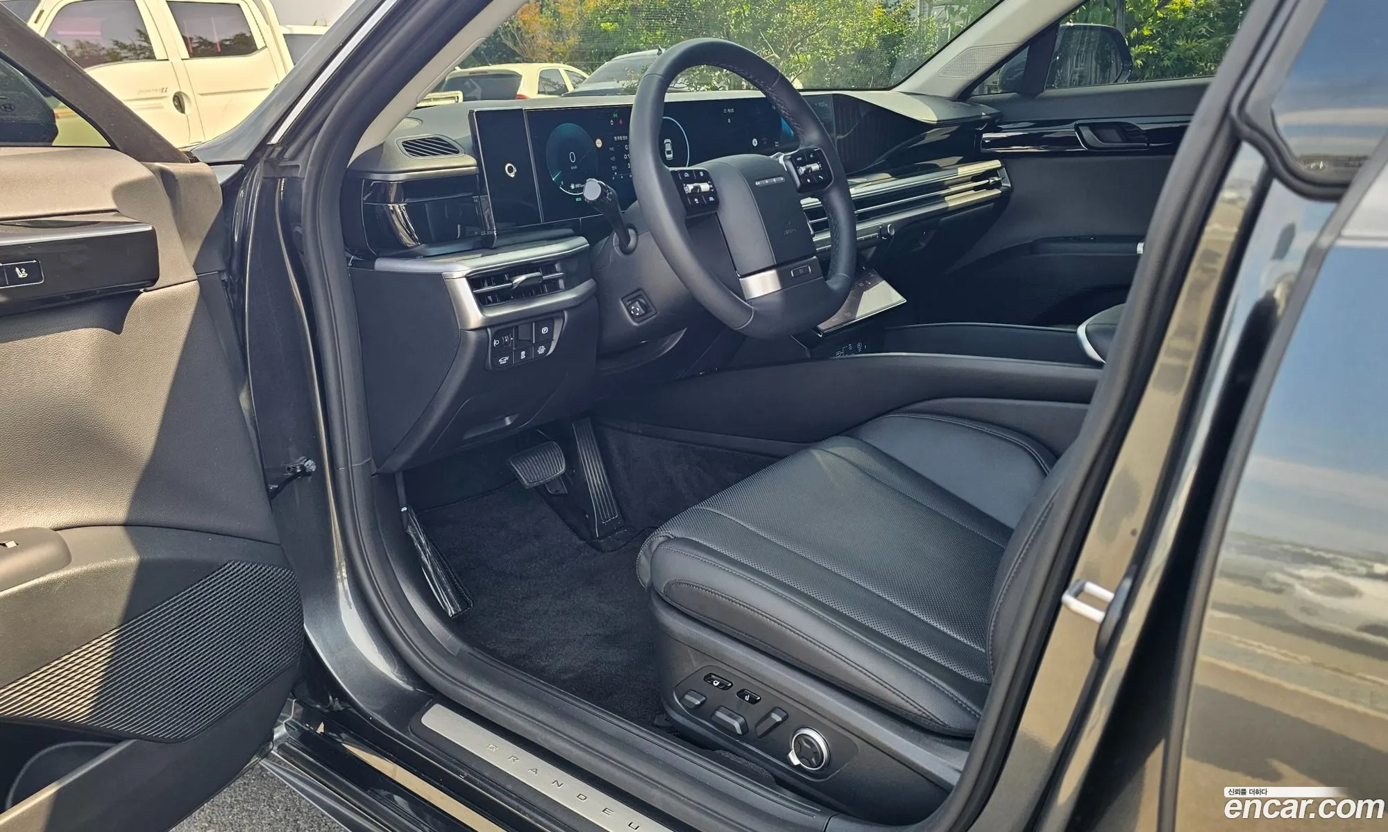 Hyundai Grandeur Hybrid 2024 — 19