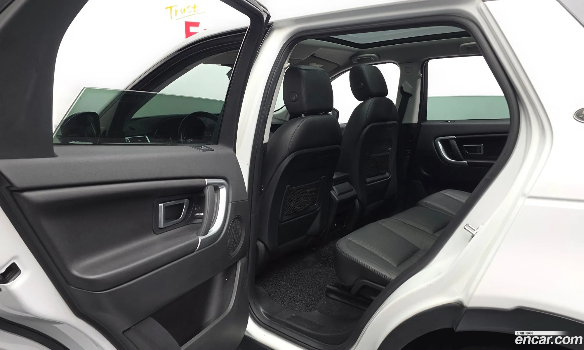Land Rover Discovery Sport 2017 — 18