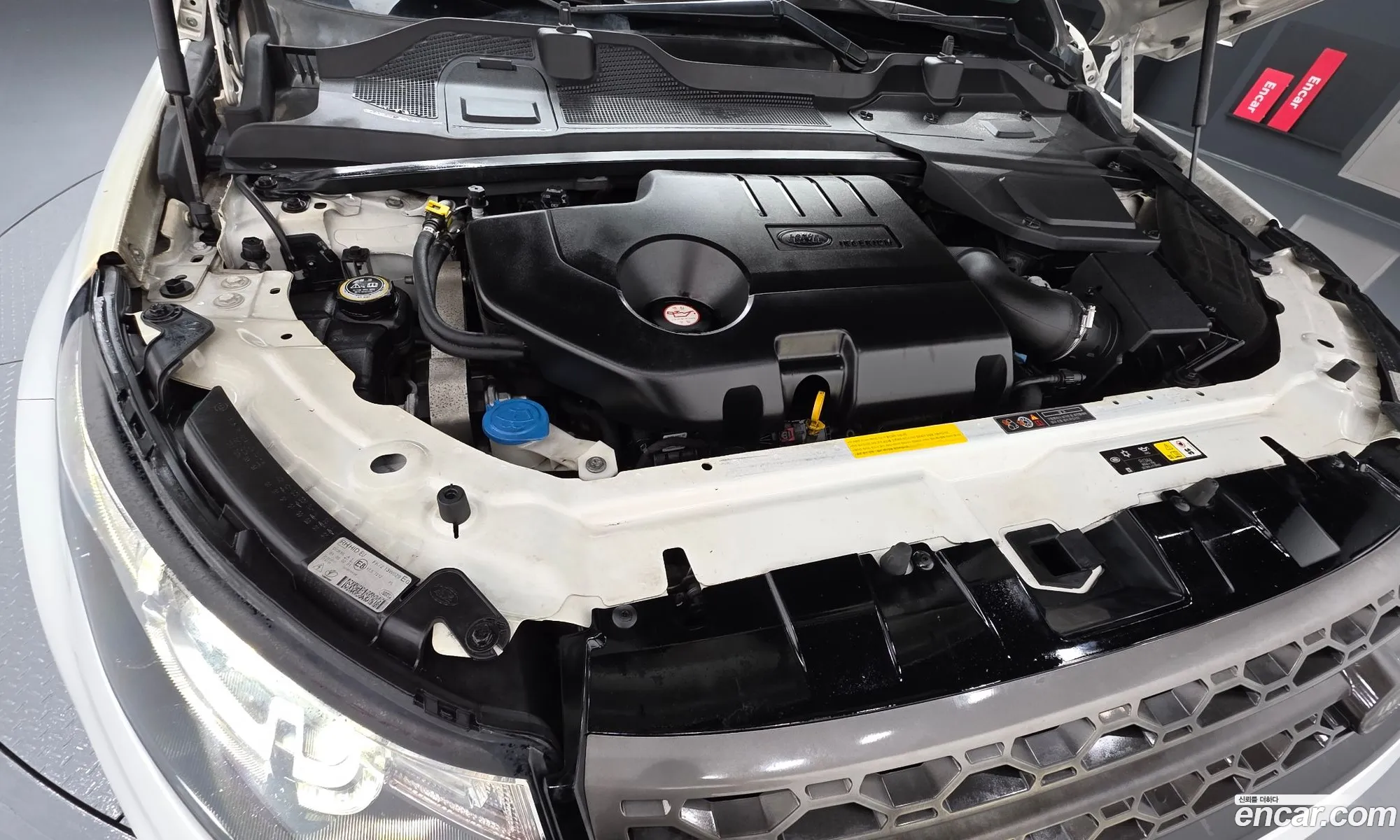 Land Rover Discovery Sport 2017 — 19