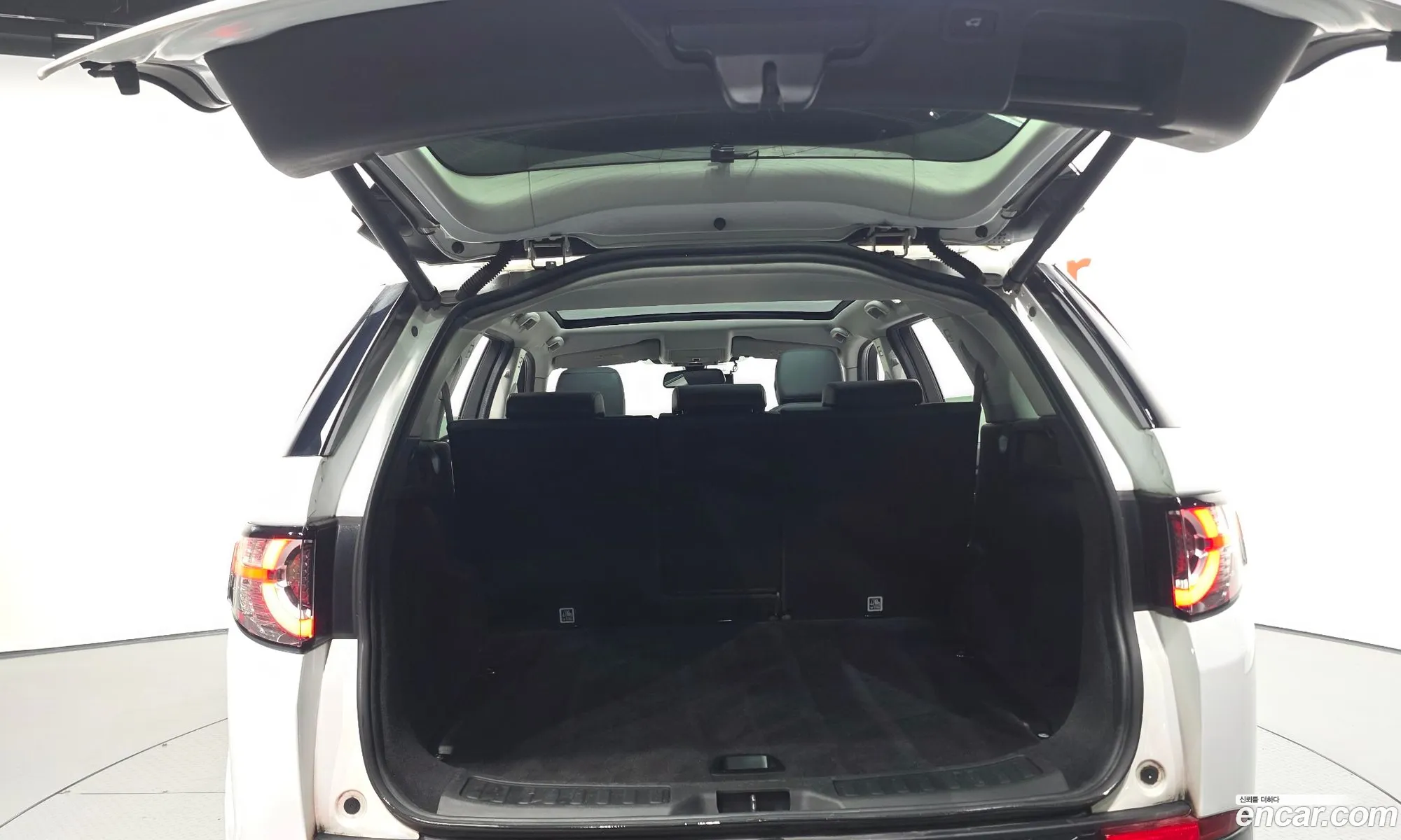 Land Rover Discovery Sport 2017 — 3