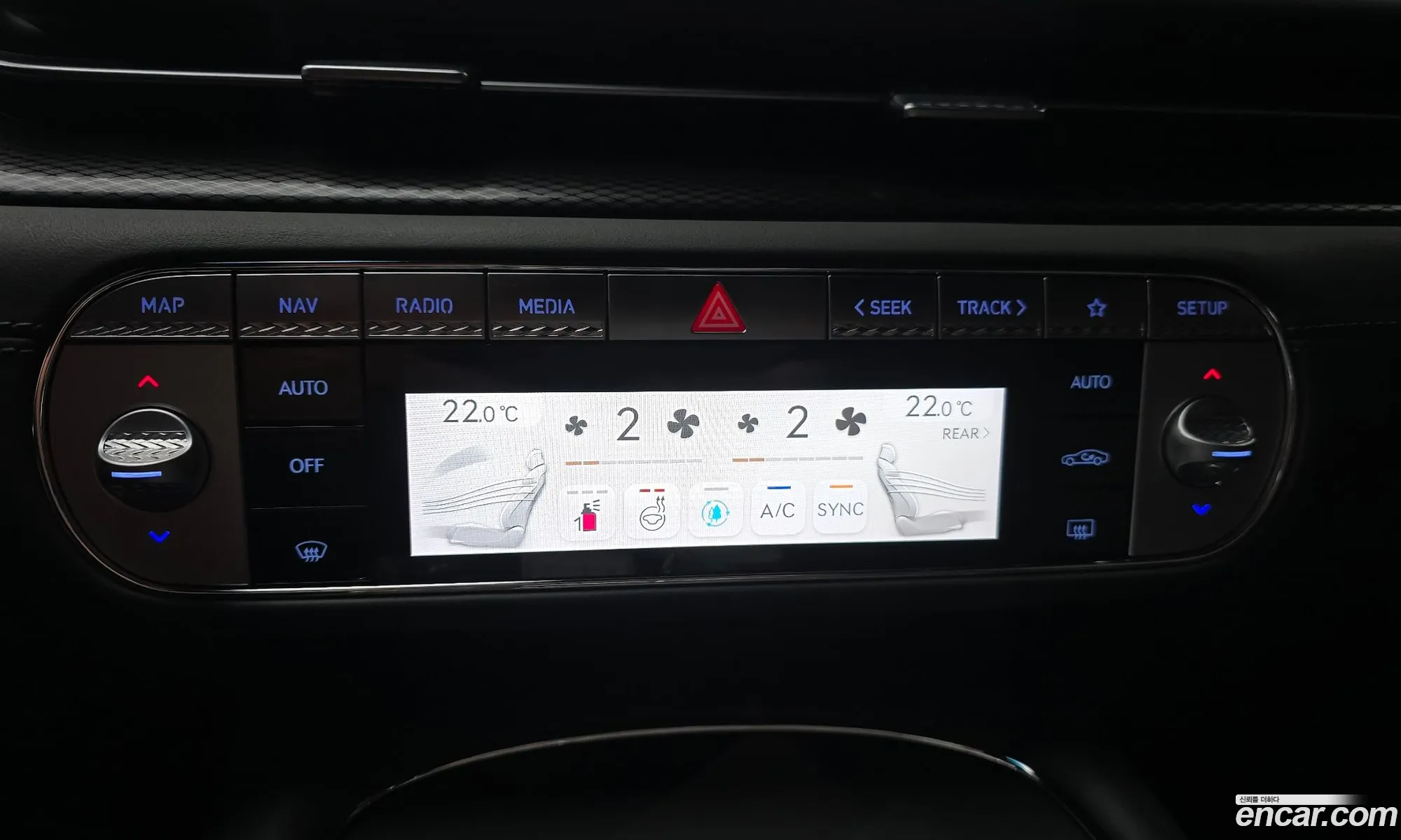 Genesis G90 2022 KMTFA41DBNU000812 — 28