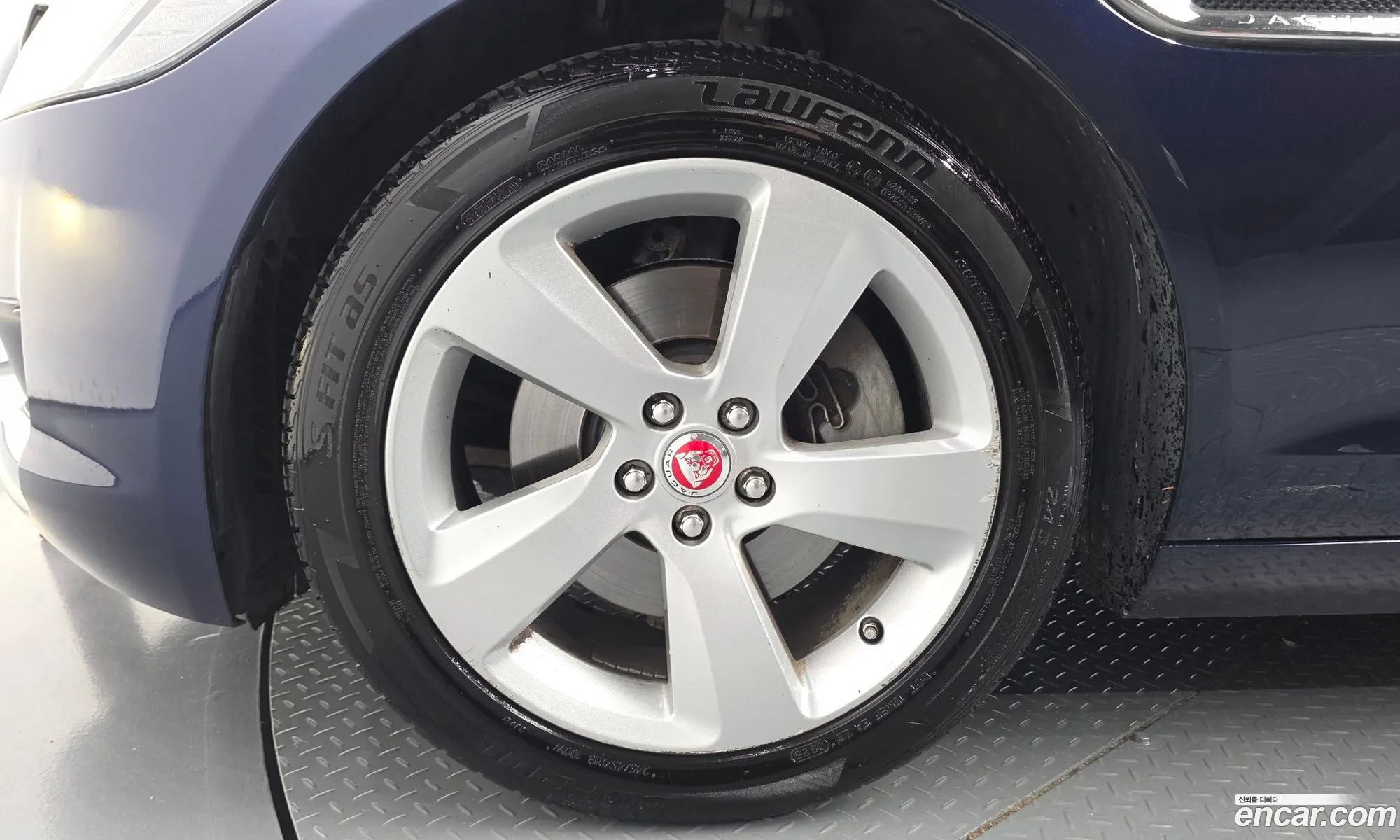 Jaguar XF 2018 — 2
