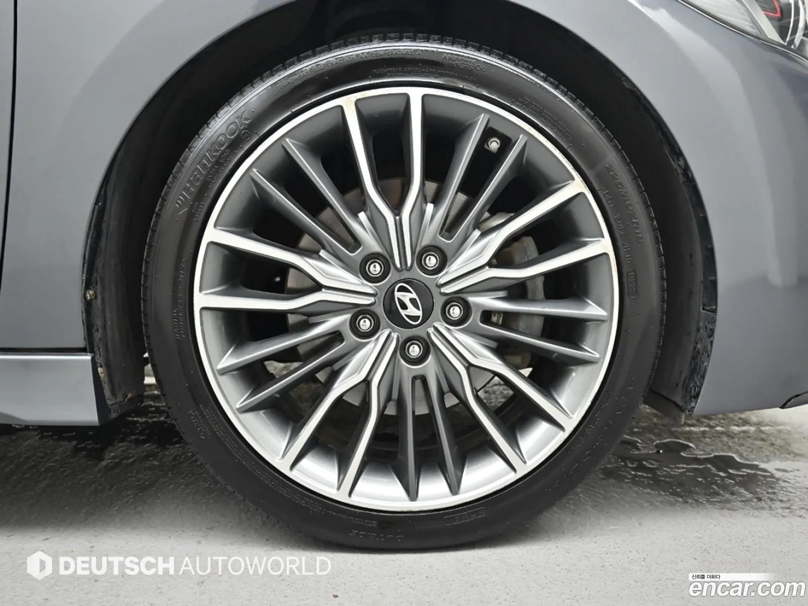 Hyundai Elantra AD 2016 — 12