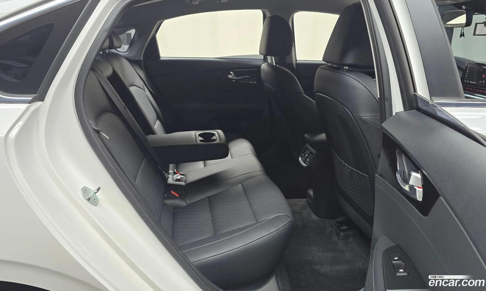 Kia K3 2024 KNAF541BERA978029 — 4