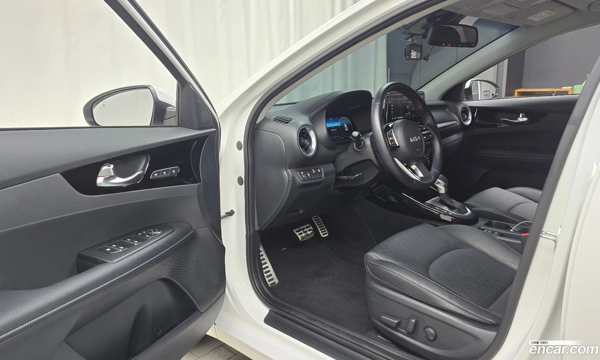 Kia K3 2024 KNAF541BERA978029 — 14