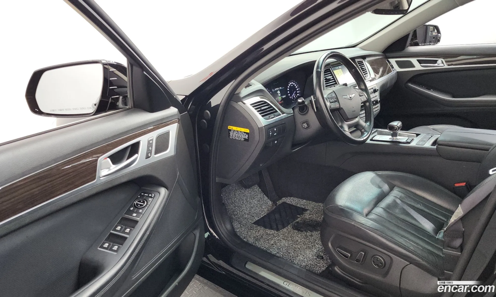 Genesis G80 2017 KMHGL41DDHU232806 — 4