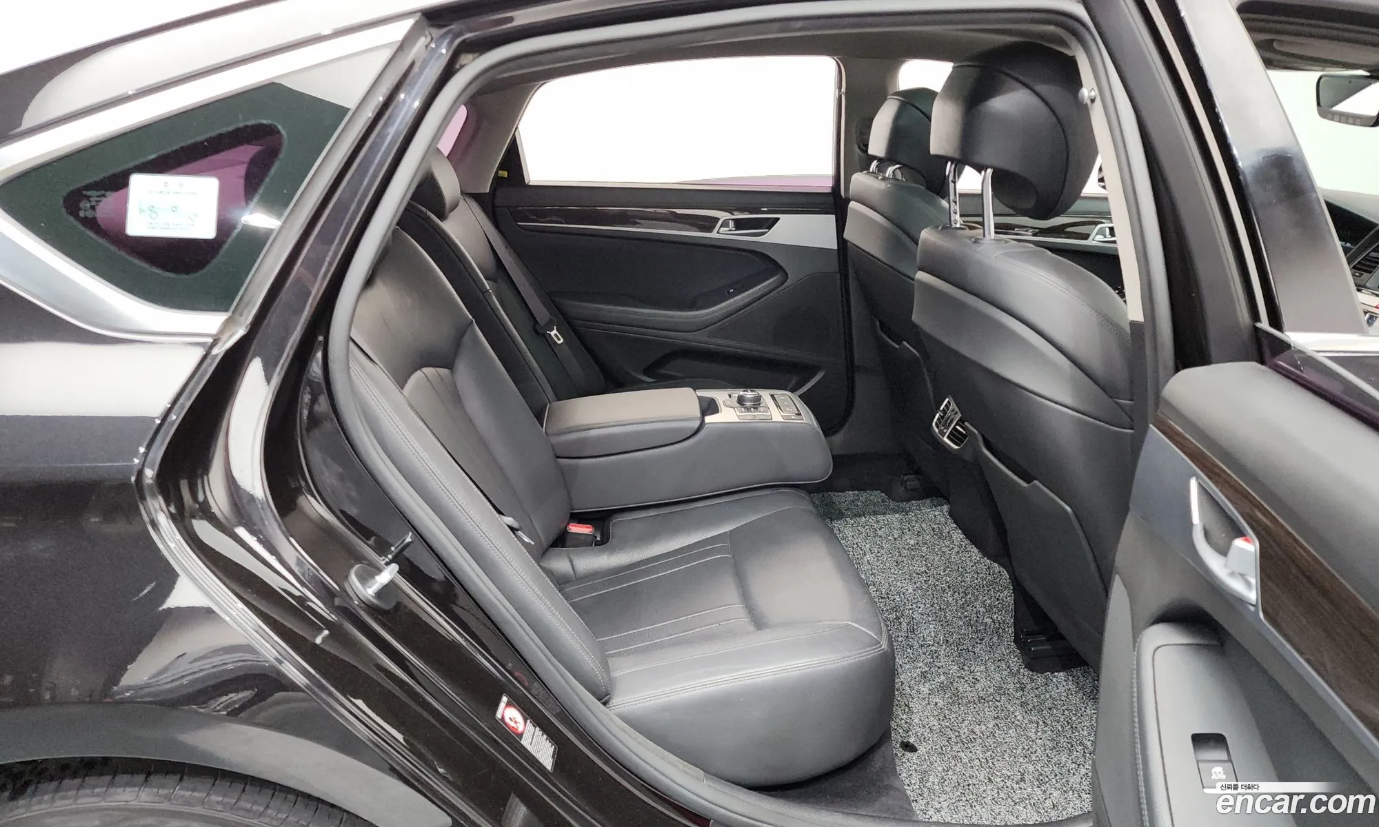 Genesis G80 2017 KMHGL41DDHU232806 — 33
