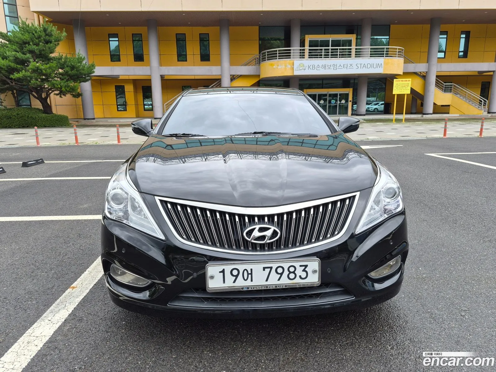 Hyundai Grandeur HG 2014 — 17