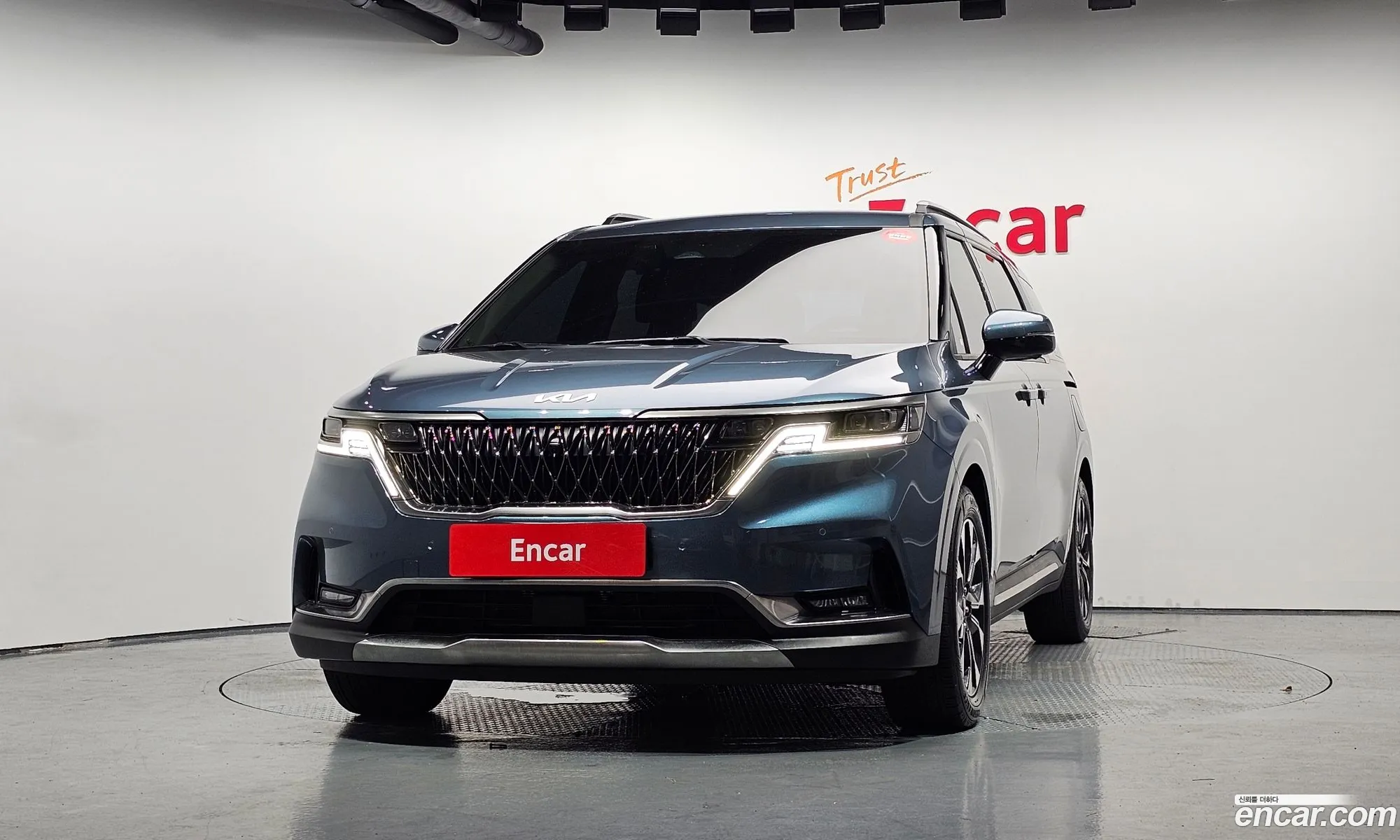 Kia Carnival 2022 — 17