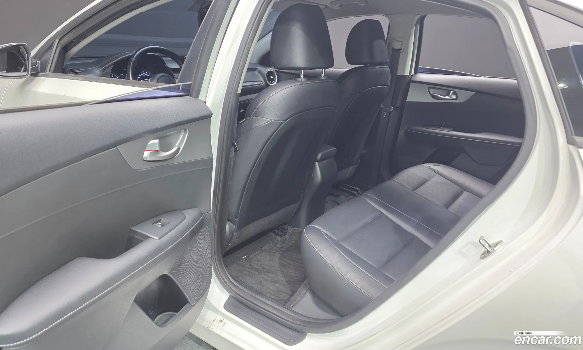 Kia K3 2020 KNAF241BEMA093627 — 14