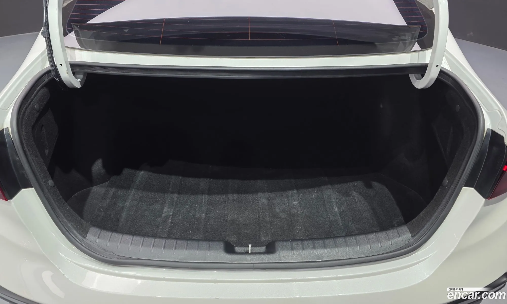 Kia K3 2020 KNAF241BEMA093627 — 12