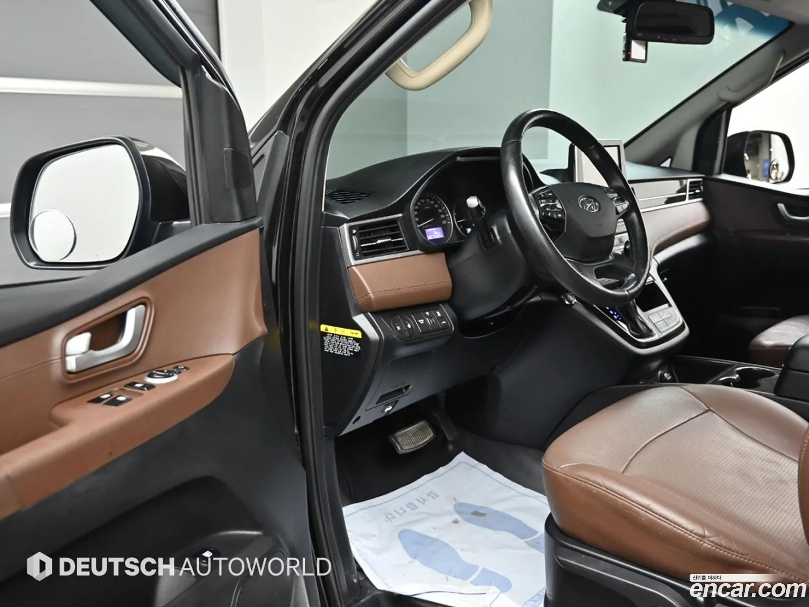 Hyundai Grand Starex 2018 — 18