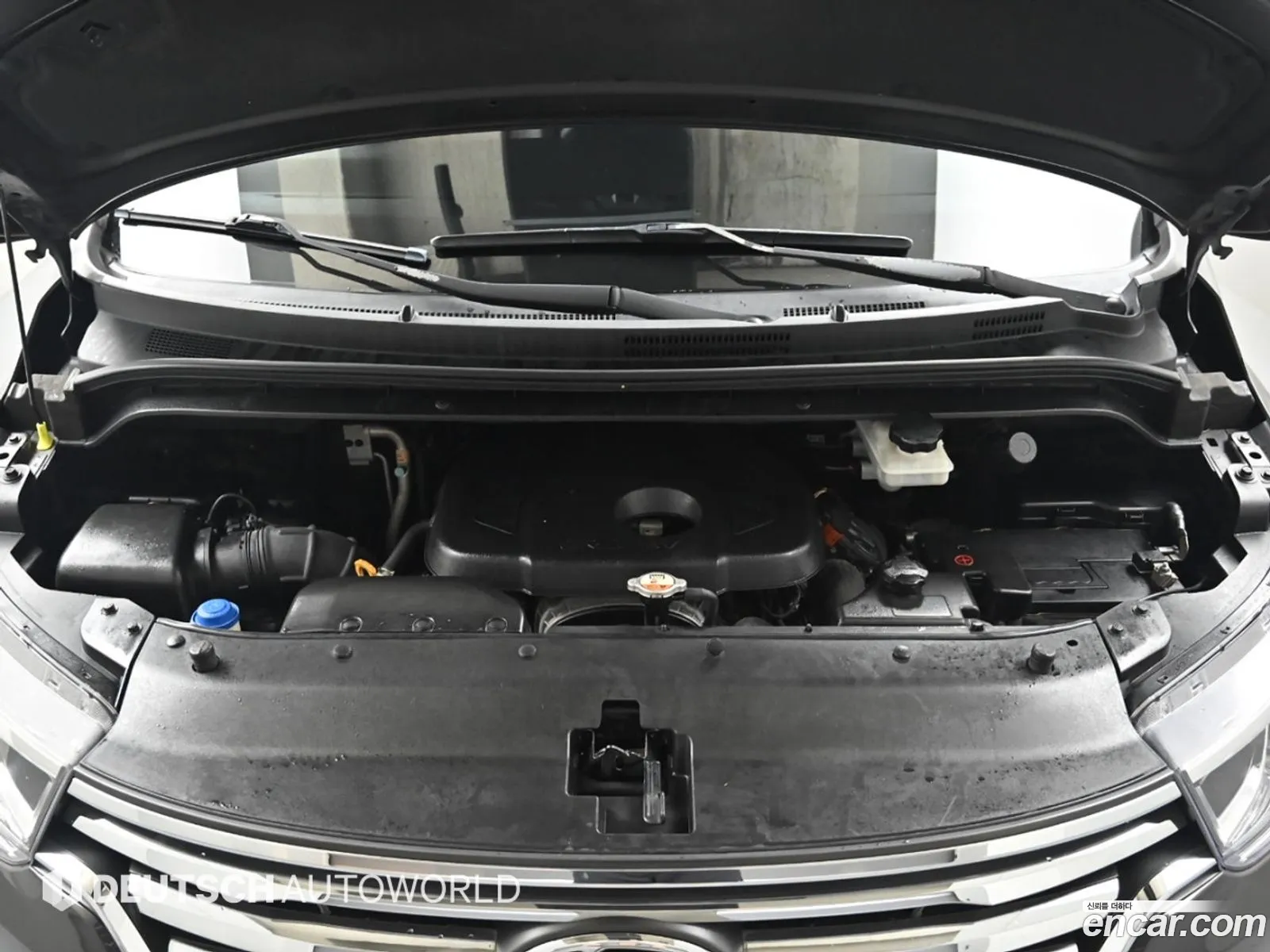 Hyundai Grand Starex 2018 — 15