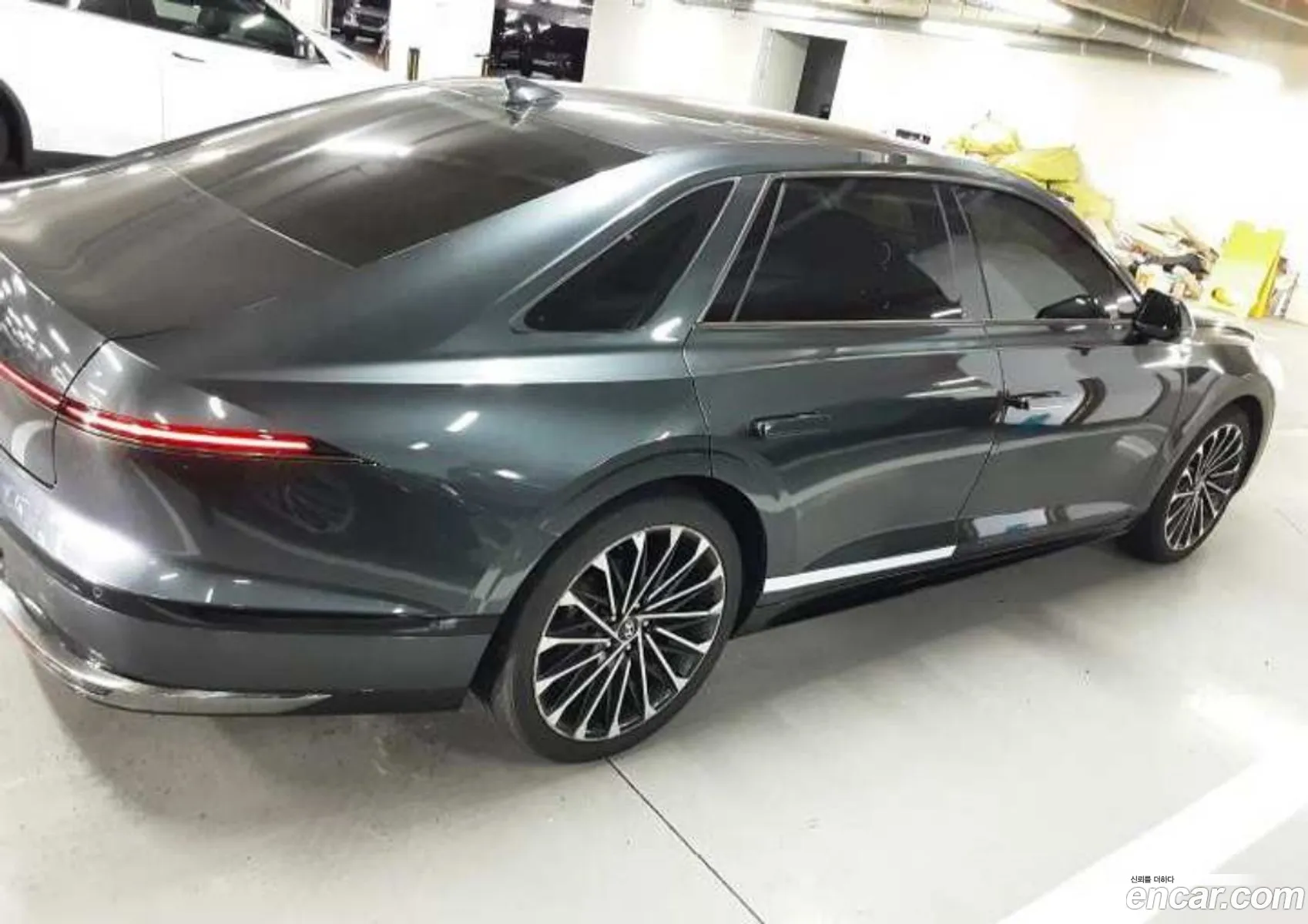 Hyundai Grandeur 2023 — 7