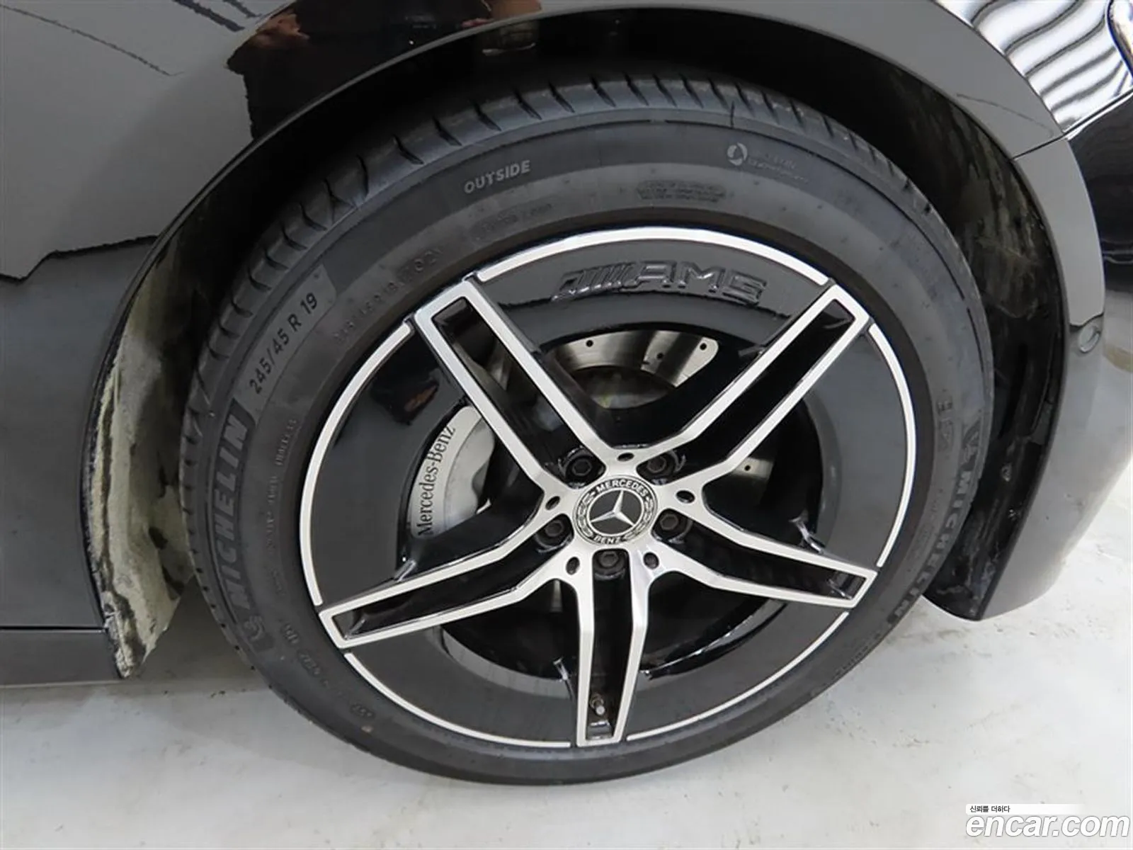 Mercedes-Benz E-Class W214 2025 — 14