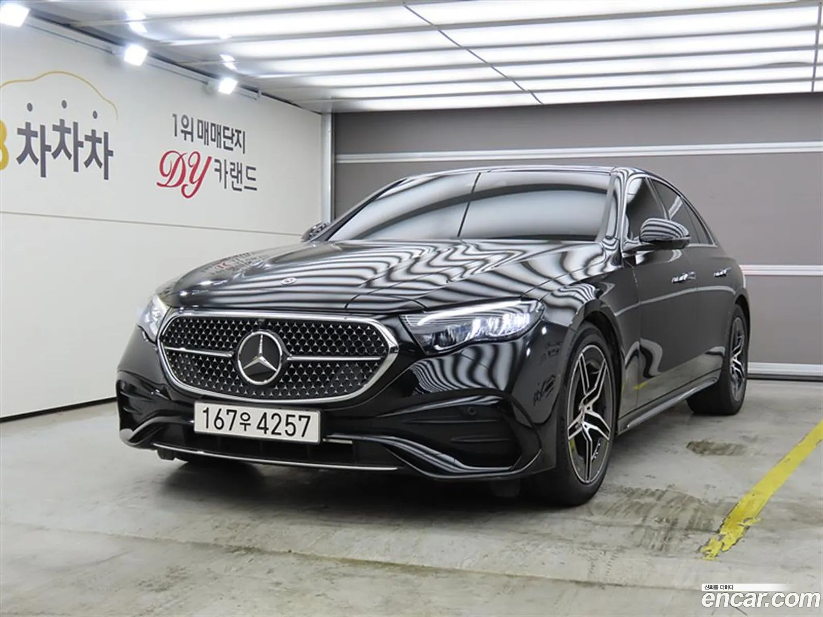 Mercedes-Benz E-Class W214 2025 — 20
