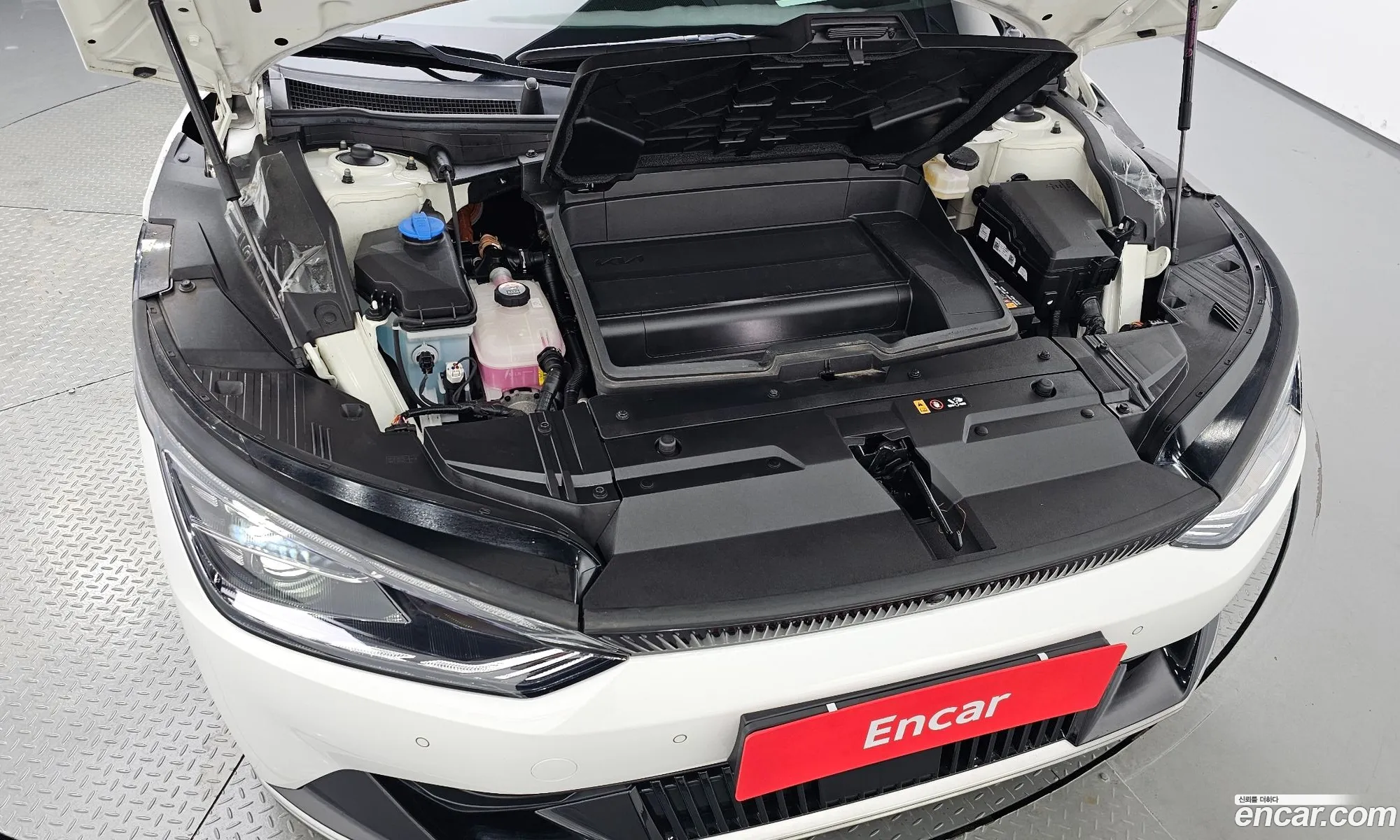 Kia EV6 2022 KNAC381CPNA089408 — 18