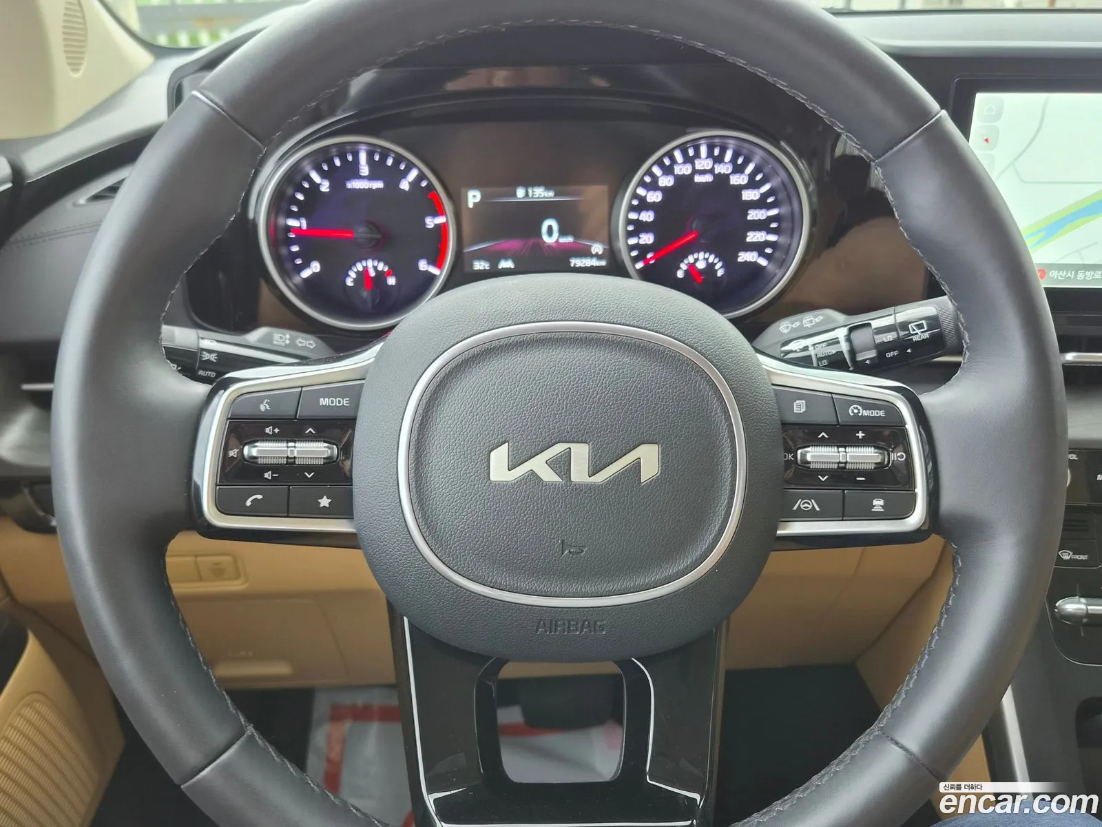 Kia Carnival 2023 — 14