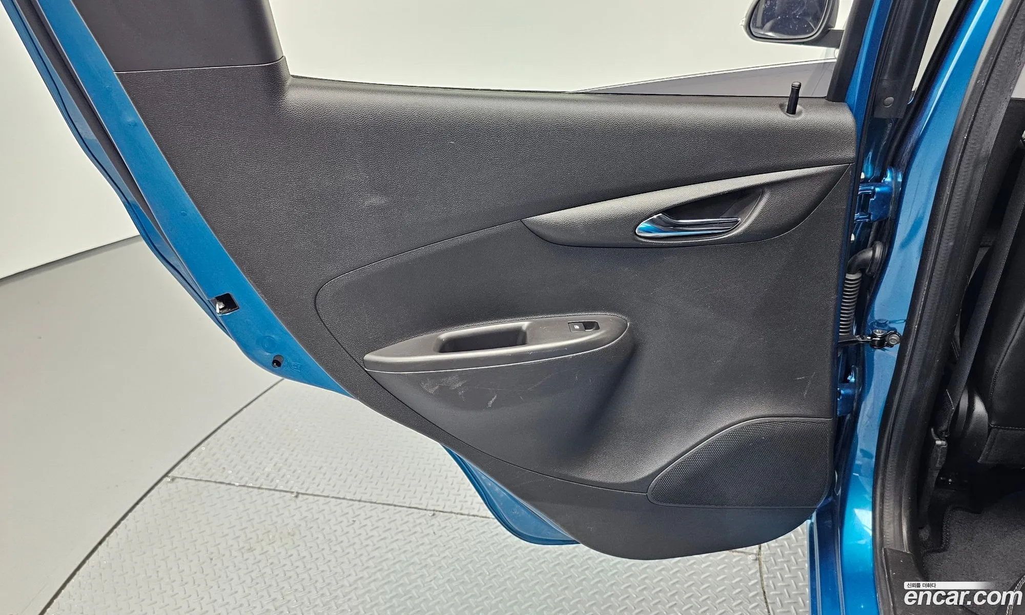 Chevrolet (GM Daewoo) Spark 2018 KLYDC487DKC743192 — 8