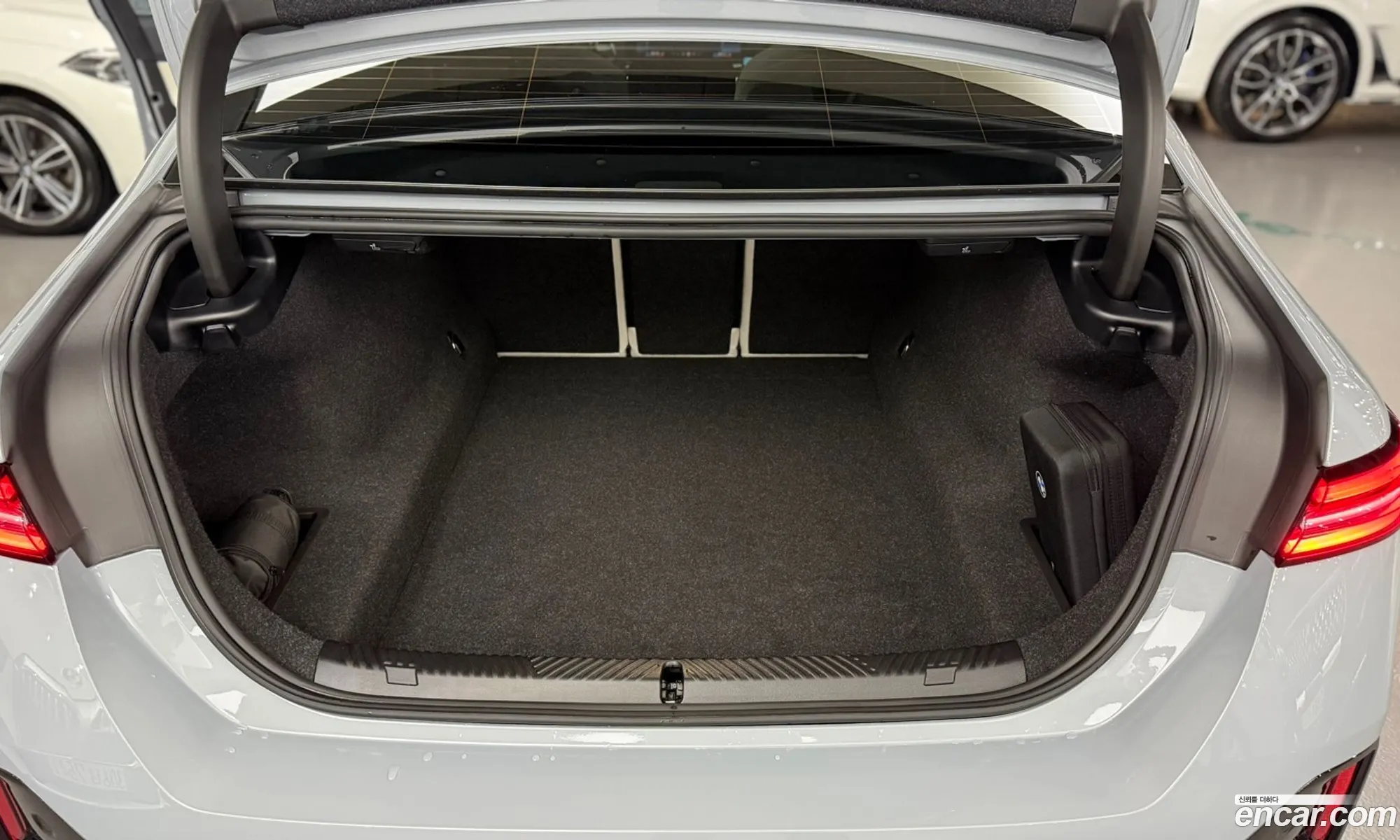 BMW 5 Series 2025 — 18